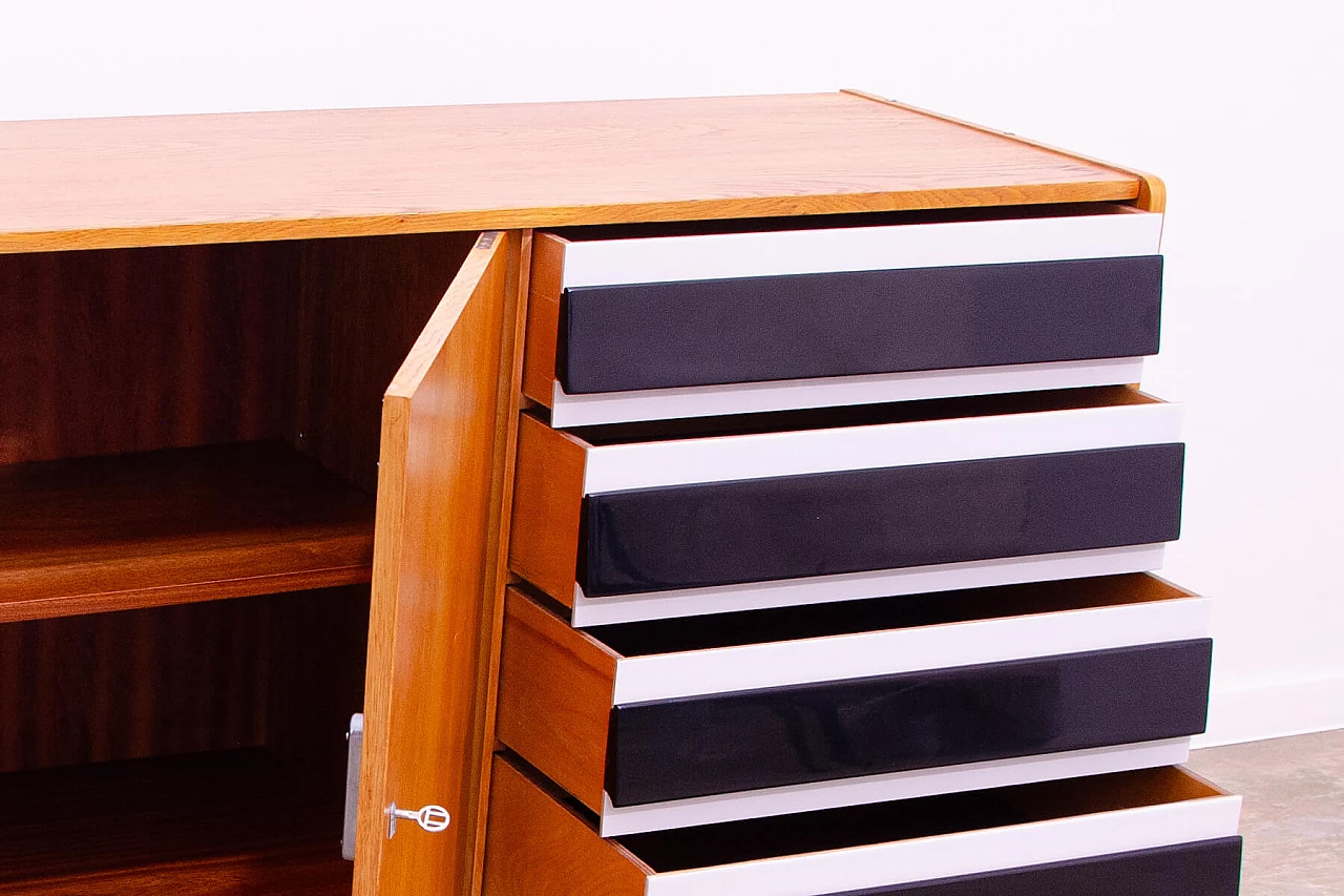 U-460 beech and plywood sideboard by Jiří Jiroutek for Interiér Praha, 1960s 13