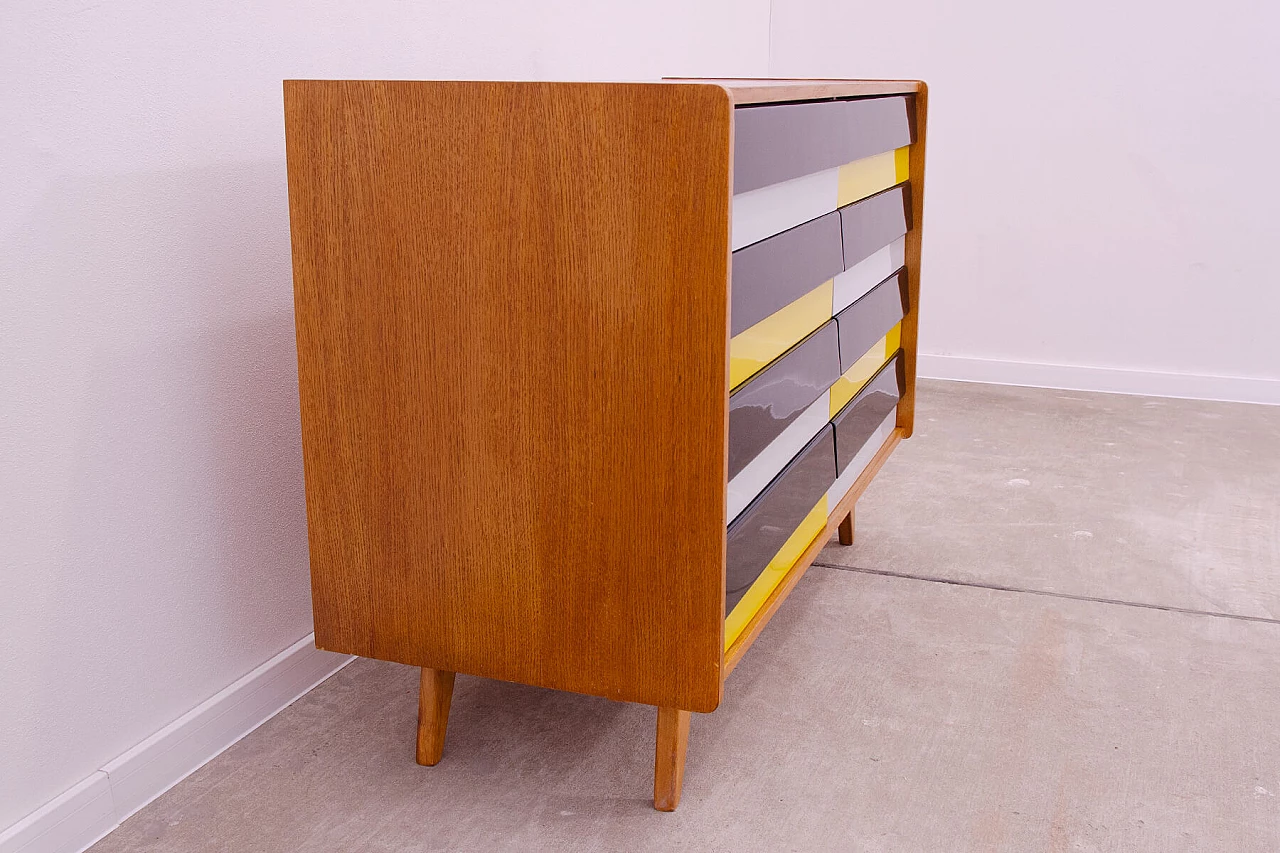 U-458 beech and plywood chest of drawers by Jiri Jiroutek for Interier Praha, 1960s 8