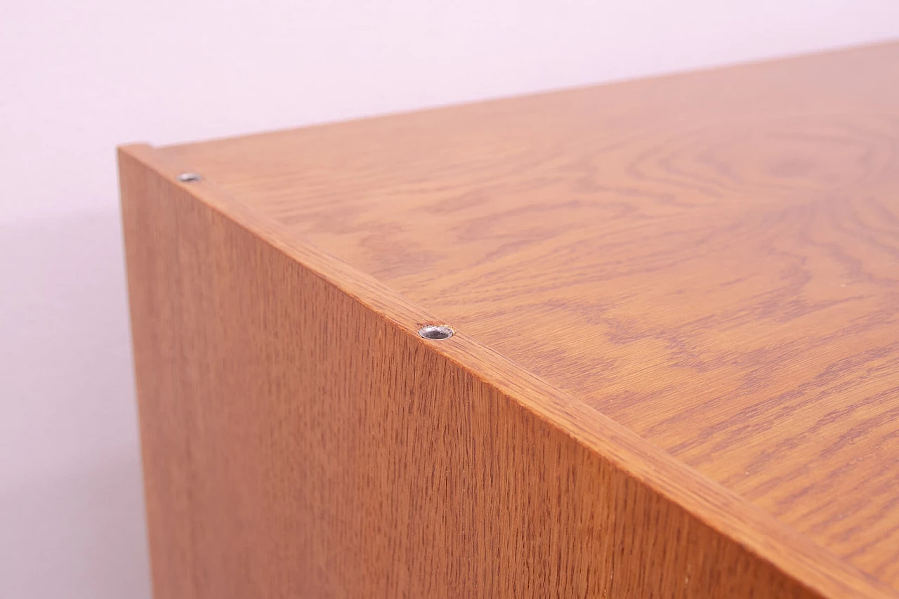 Cassettiera U-458 in faggio e compensato di Jiri Jiroutek per Interier Praha, anni '60 9