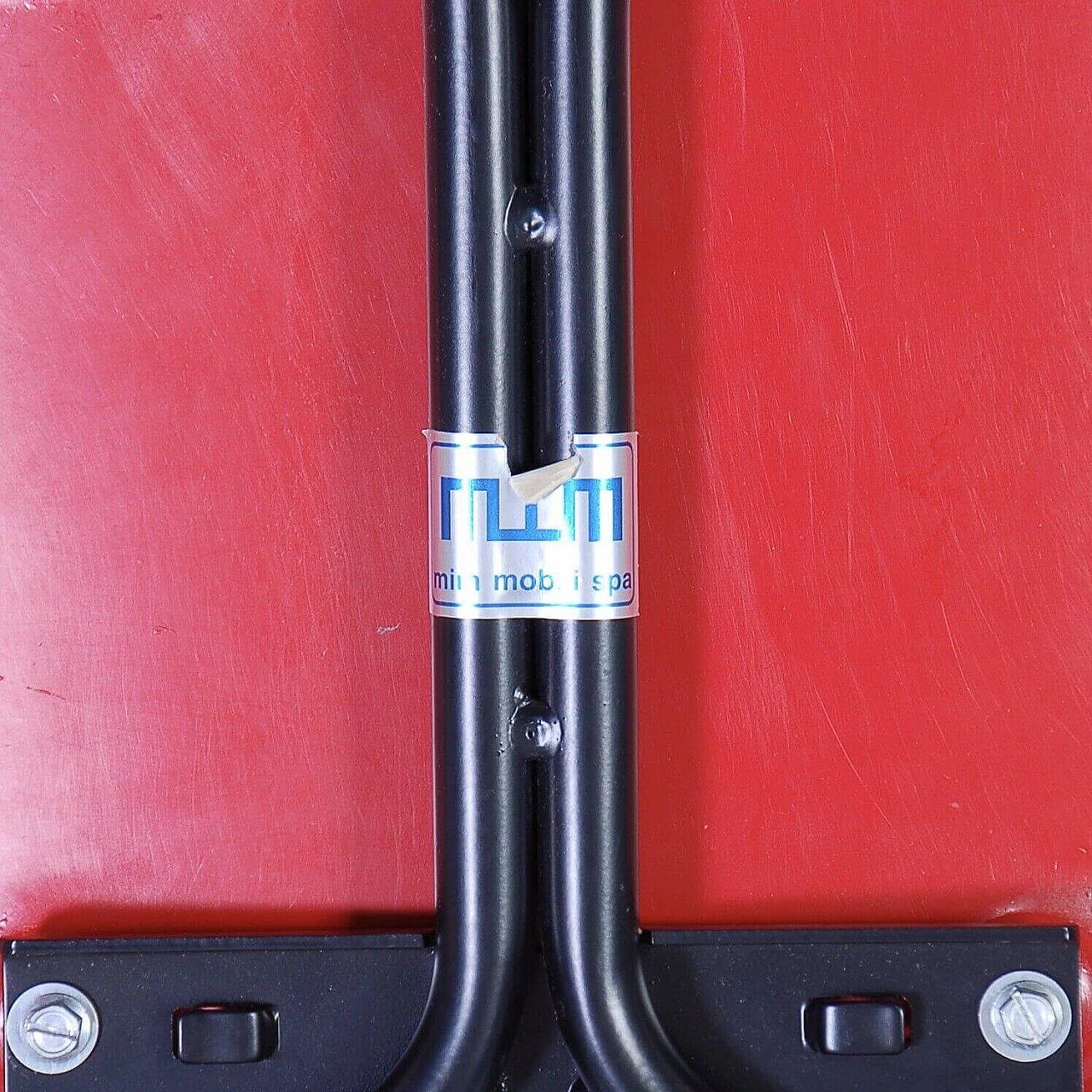 4 Sedie in ferro e plastica rossa di MIM Roma, anni '60 10