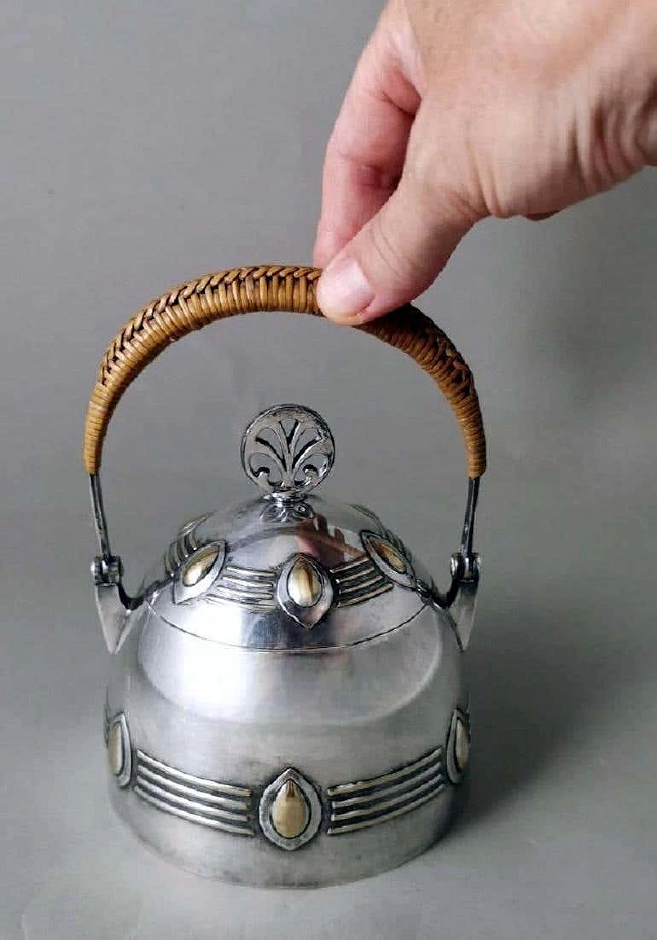 Silver-plated metal sugar bowl with raffia handle by WMF, early 20th century 15