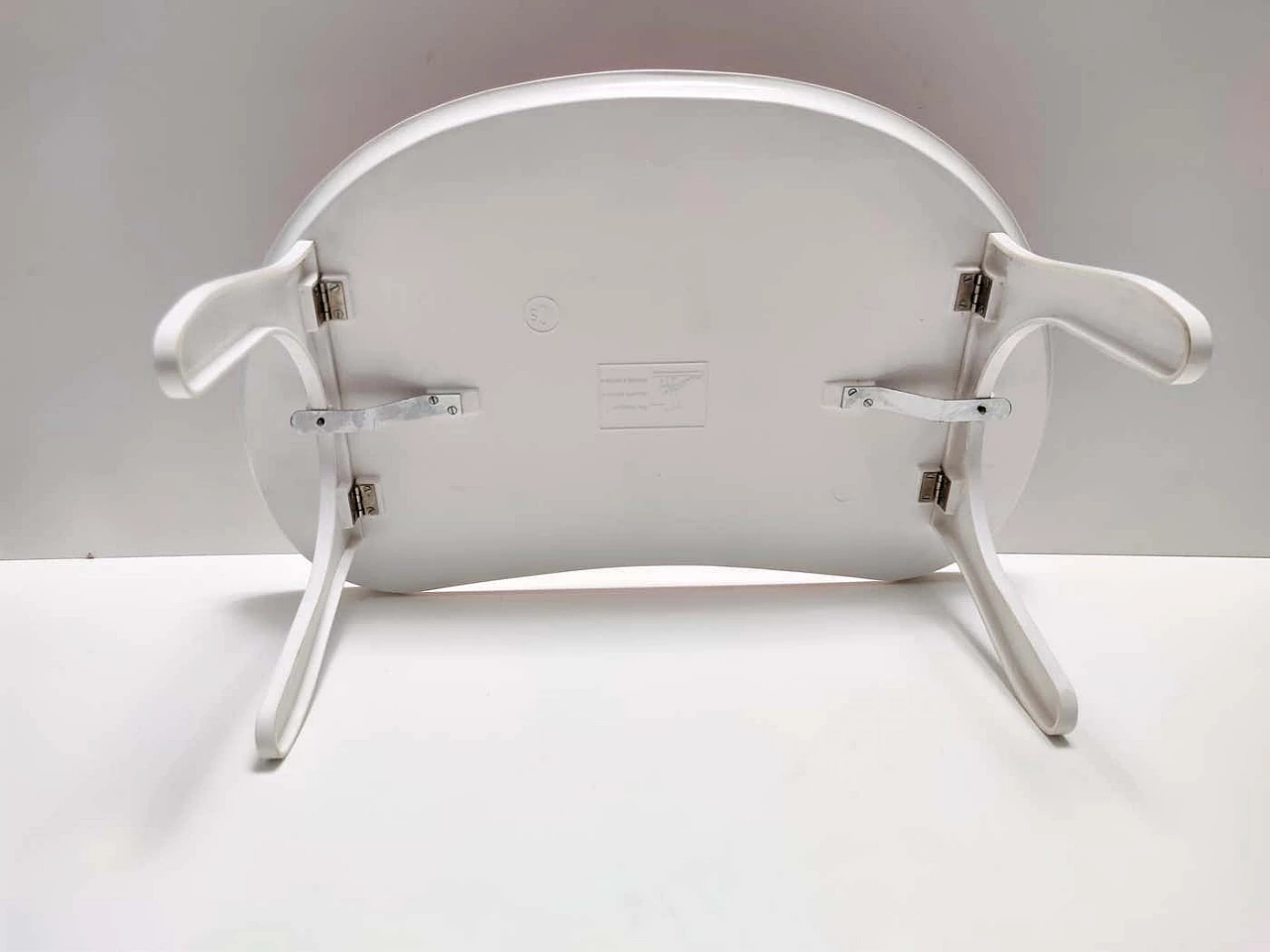 Plastic bed tray in the shape of a bean, 1970s 7