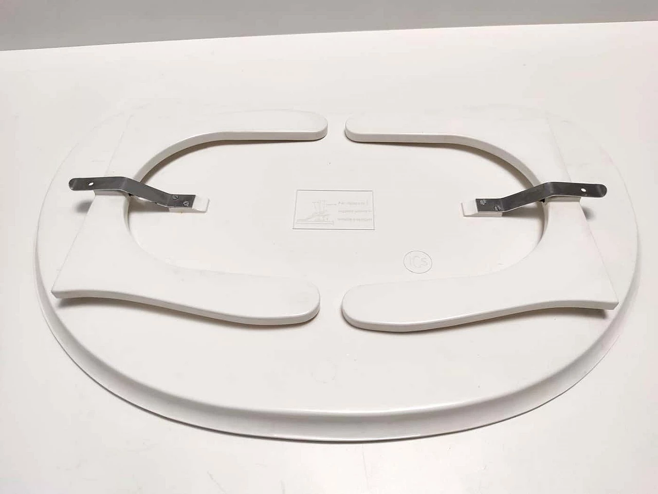 Plastic bed tray in the shape of a bean, 1970s 8