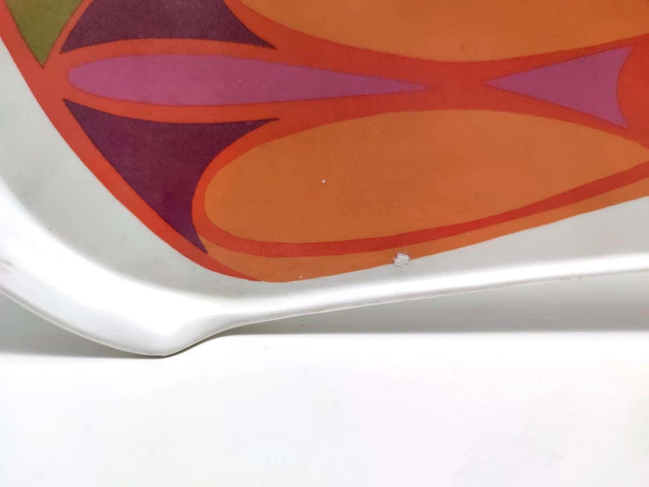 Plastic bed tray in the shape of a bean, 1970s 12