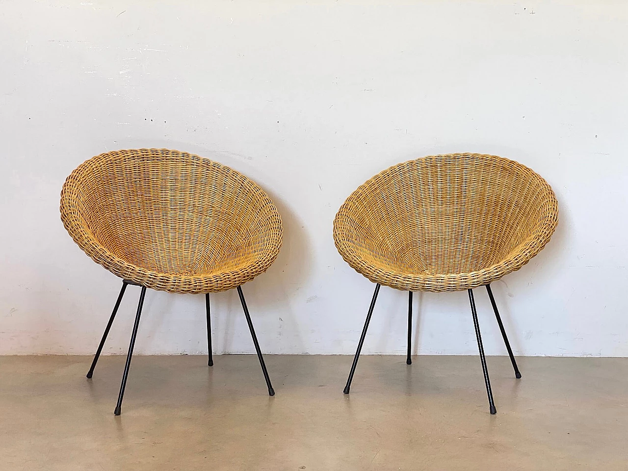 Pair of wicker armchairs with black lacquered iron frame, 1960s 2