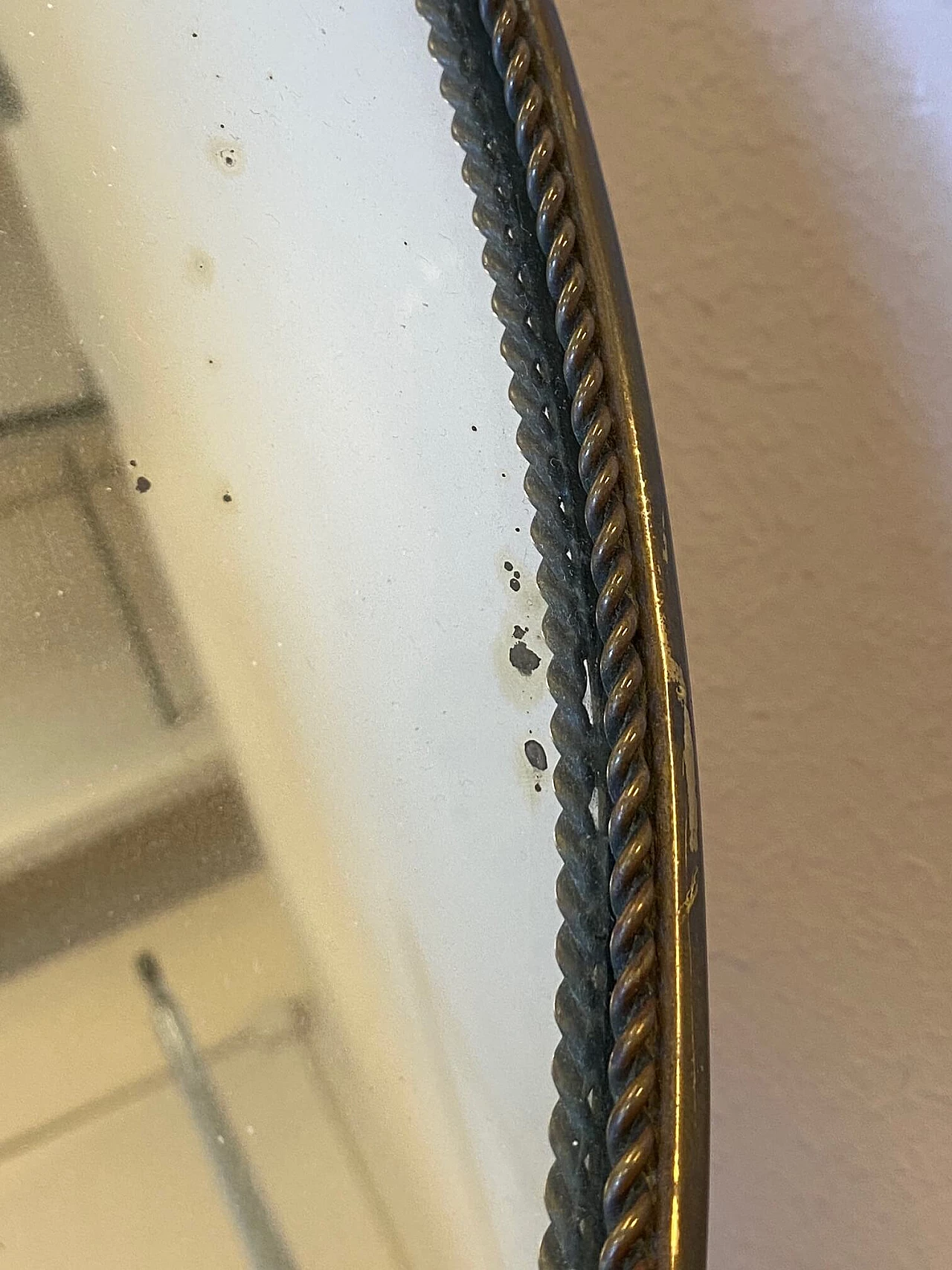 Specchio da tavolo in ottone, anni '50 10