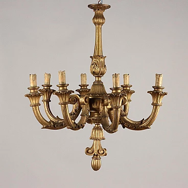 Lampadario stile Neoclassico a otto luci in legno intagliato e dorato