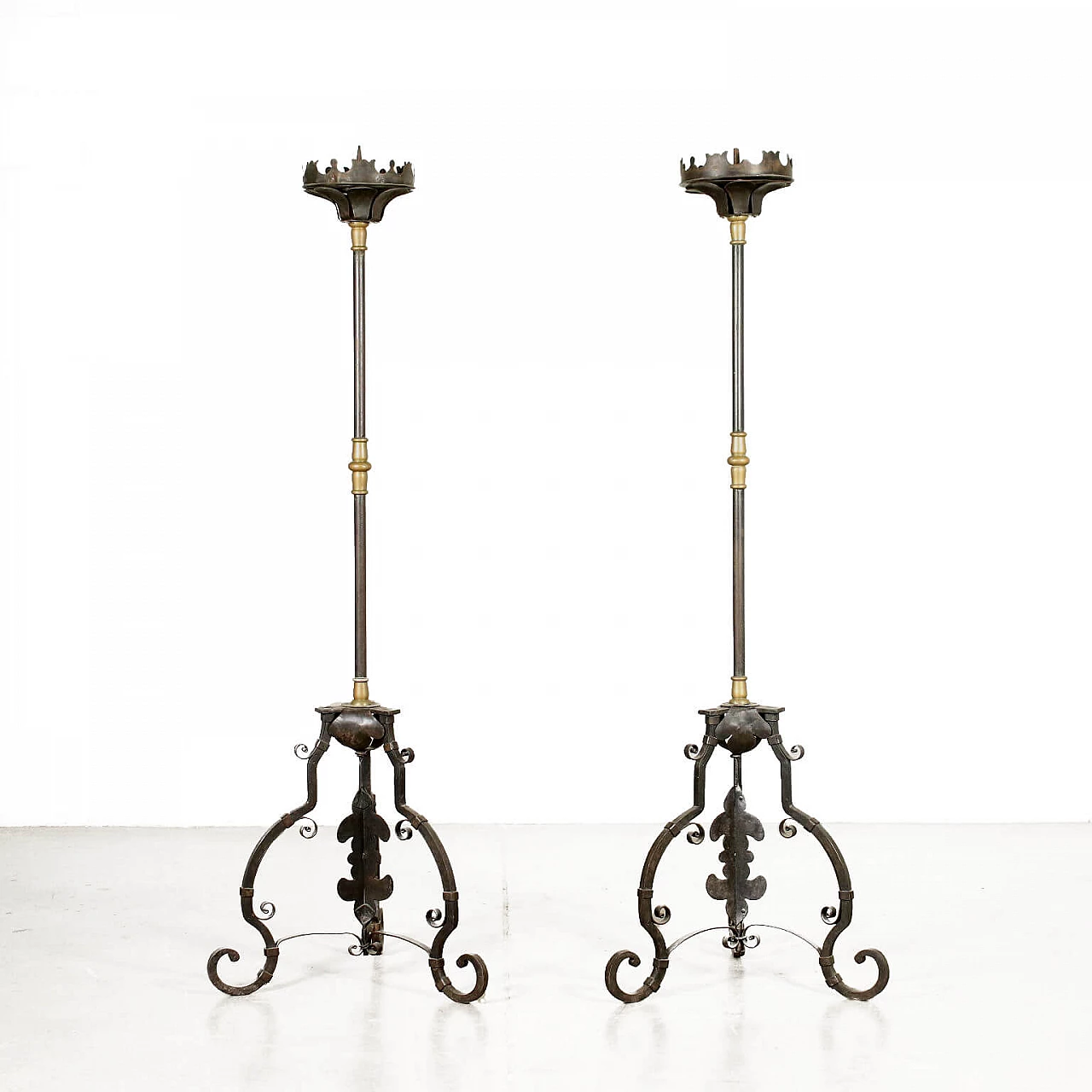 Pair of wrought iron torches, 19th century 10