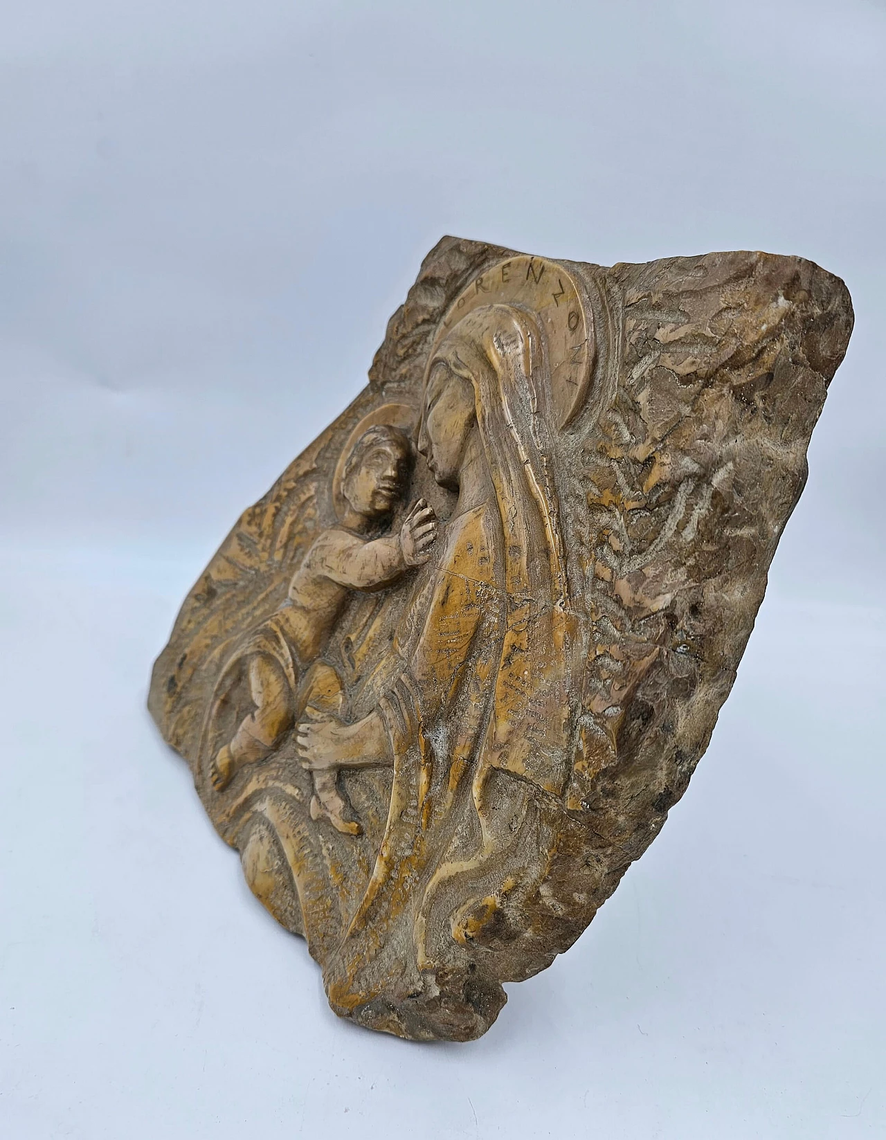 Pietro Lorenzoni, Madonna con Bambino, bassorilievo in marmo, fine '800 4