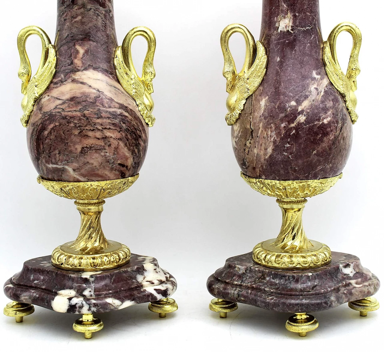 Coppia di vasi Napoleone III in bronzo e marmo, seconda metà dell'800 3