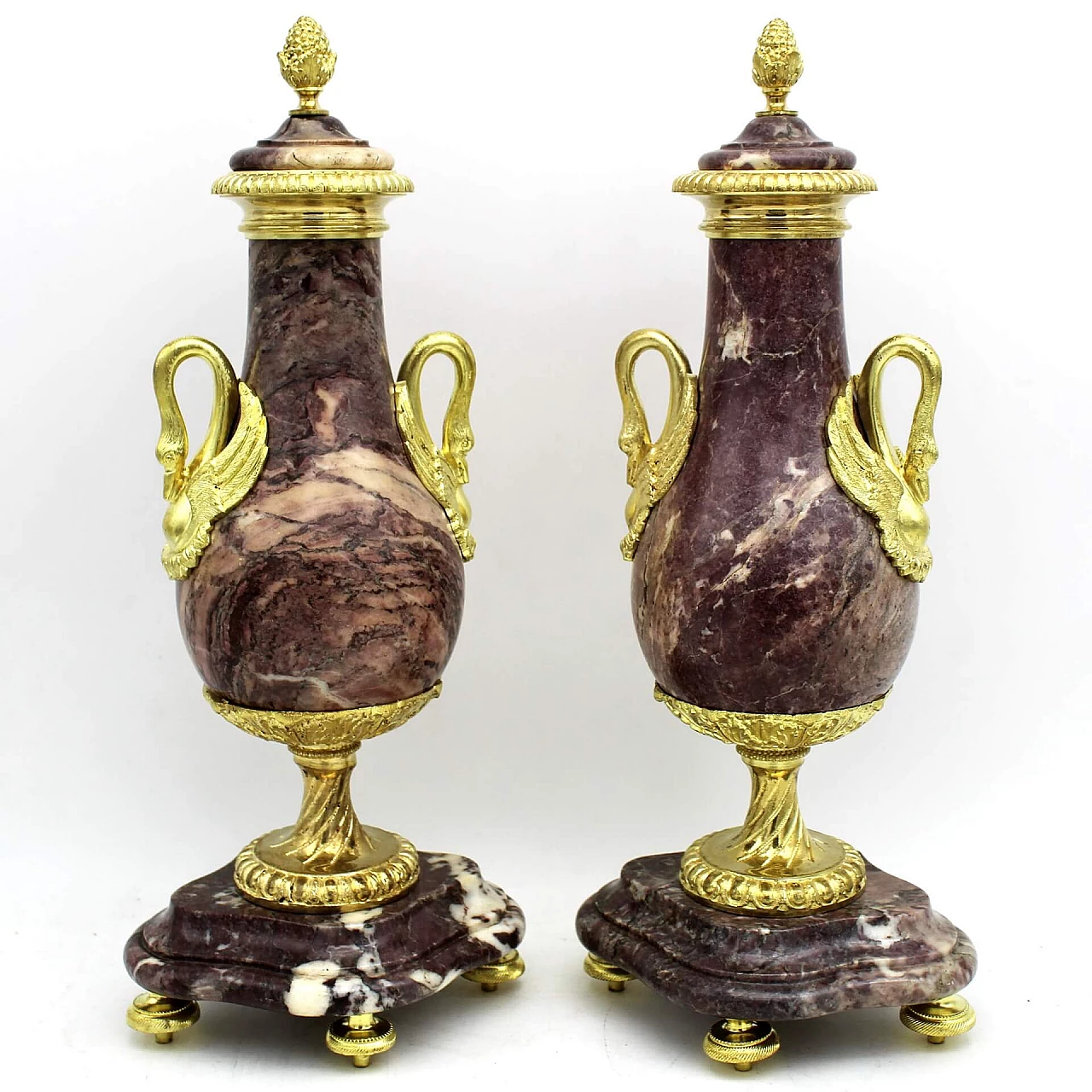 Coppia di vasi Napoleone III in bronzo e marmo, seconda metà dell'800 5