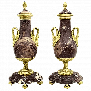 Coppia di vasi Napoleone III in bronzo e marmo, seconda metà dell'800