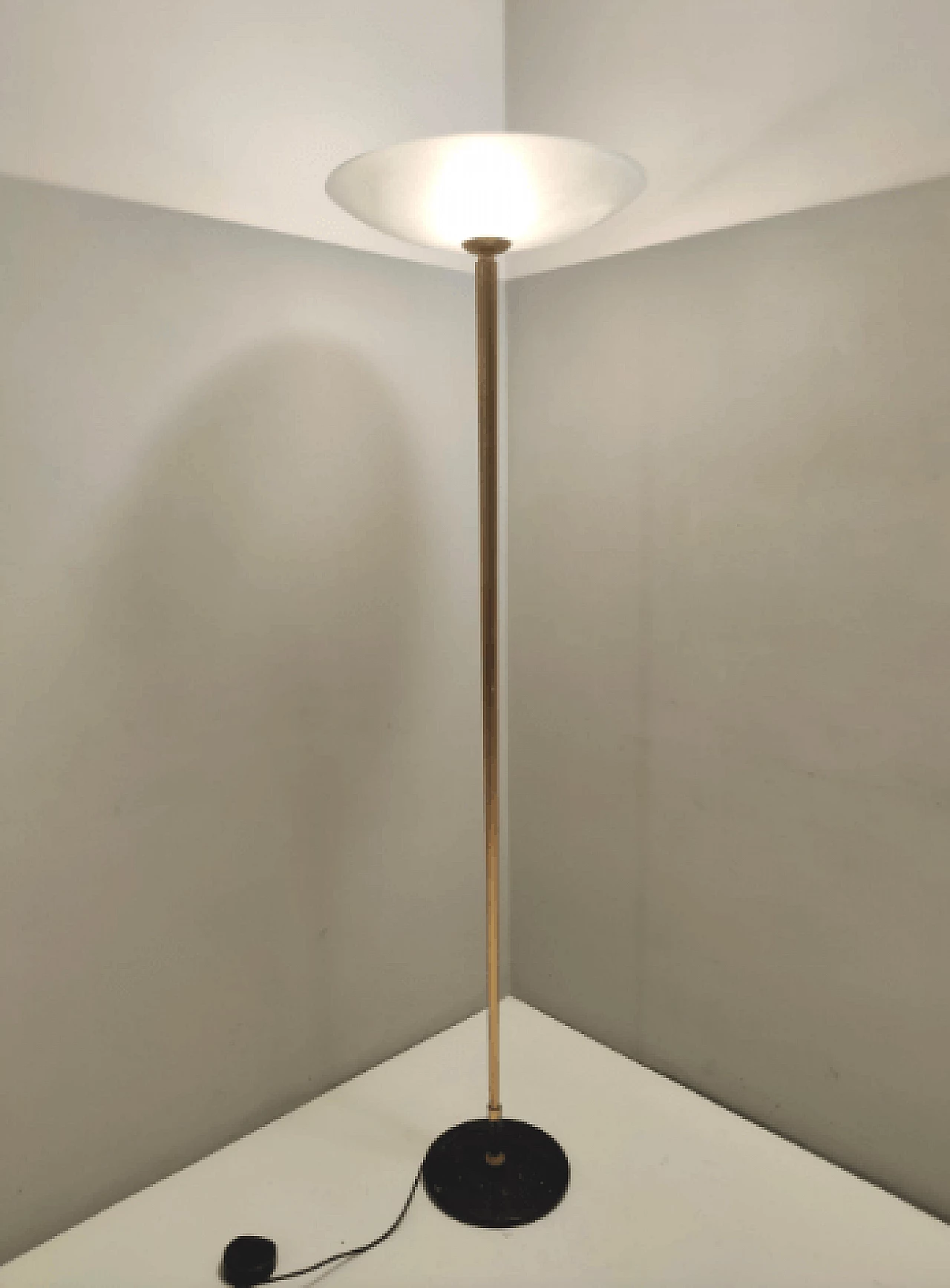 Brass and etched glass floor lamp in the style of Fontana Arte, 1960s 2