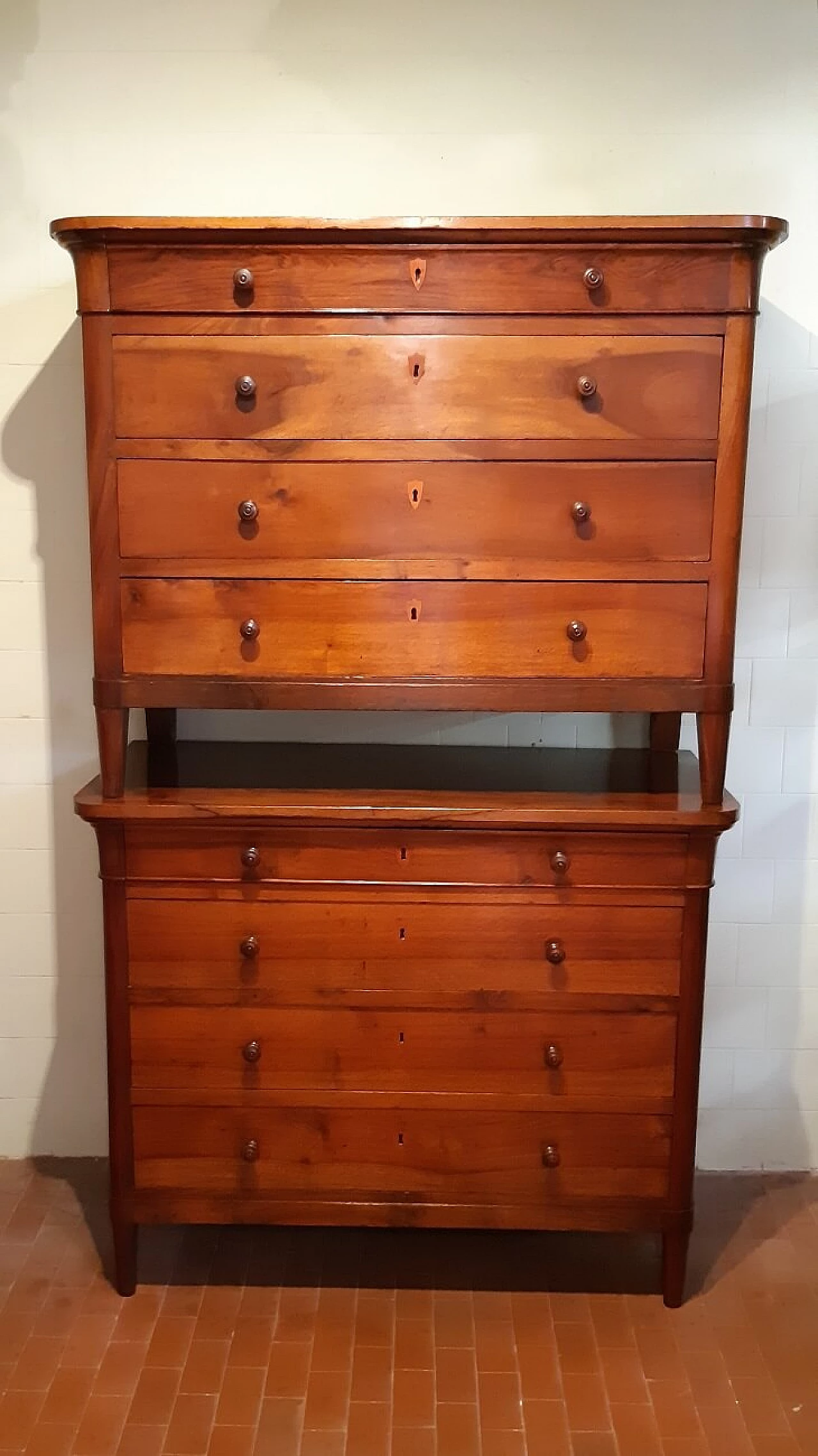 Pair of Emilian Charles X walnut commodes, first half of the 19th century 2