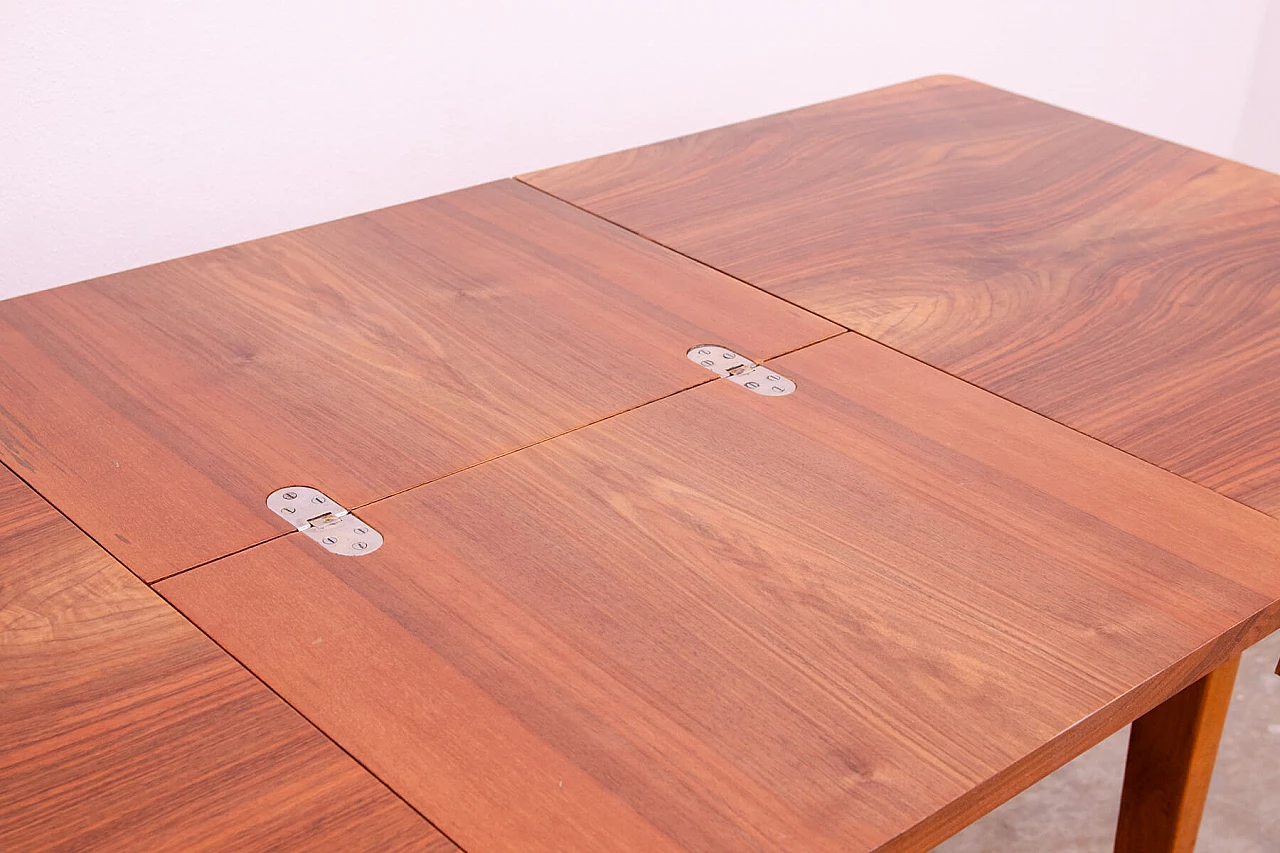 Tavolo da pranzo pieghevole in noce di Setona, anni '50 17