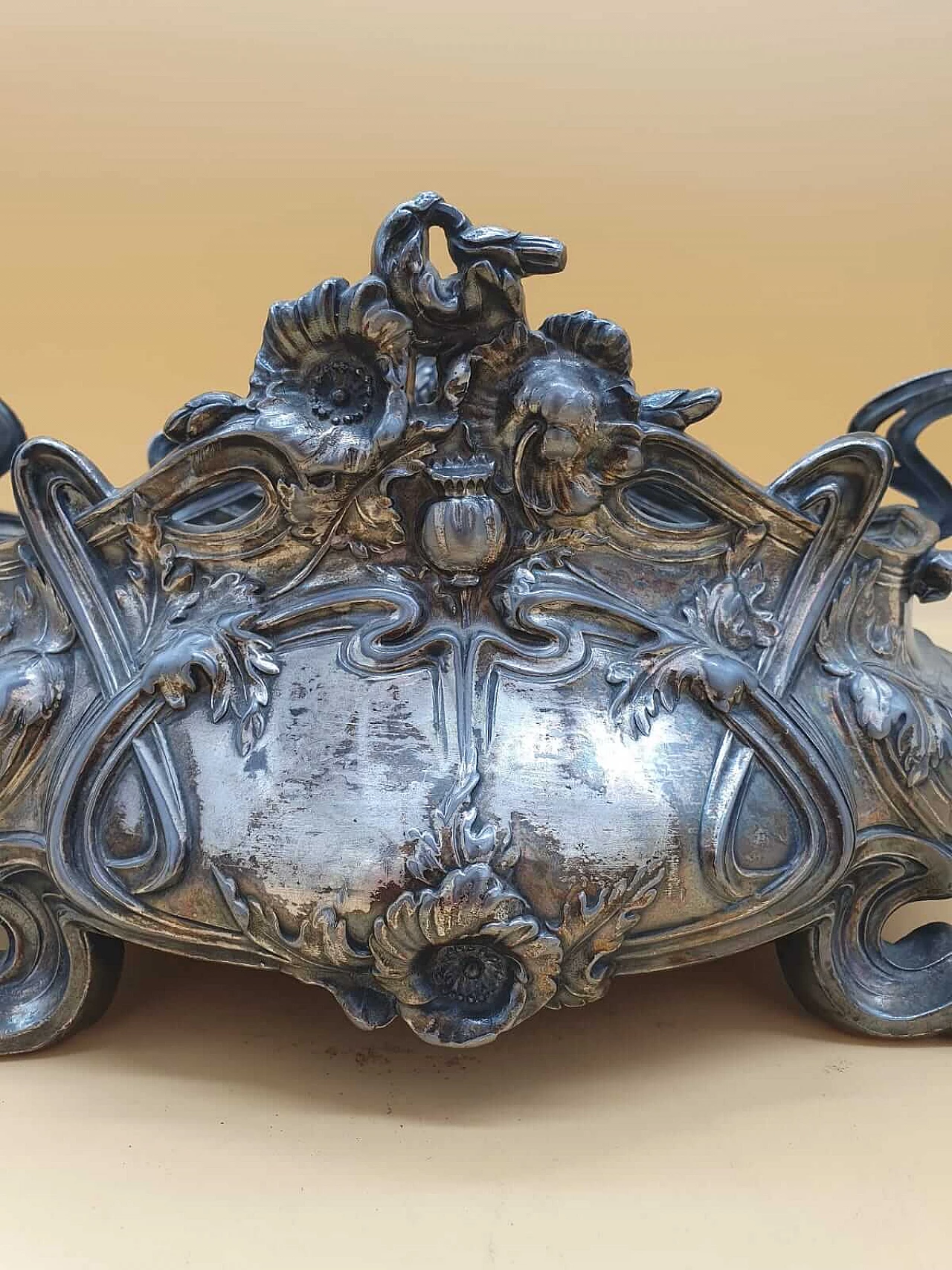 Giardiniera in metallo argentato, inizio '900 3