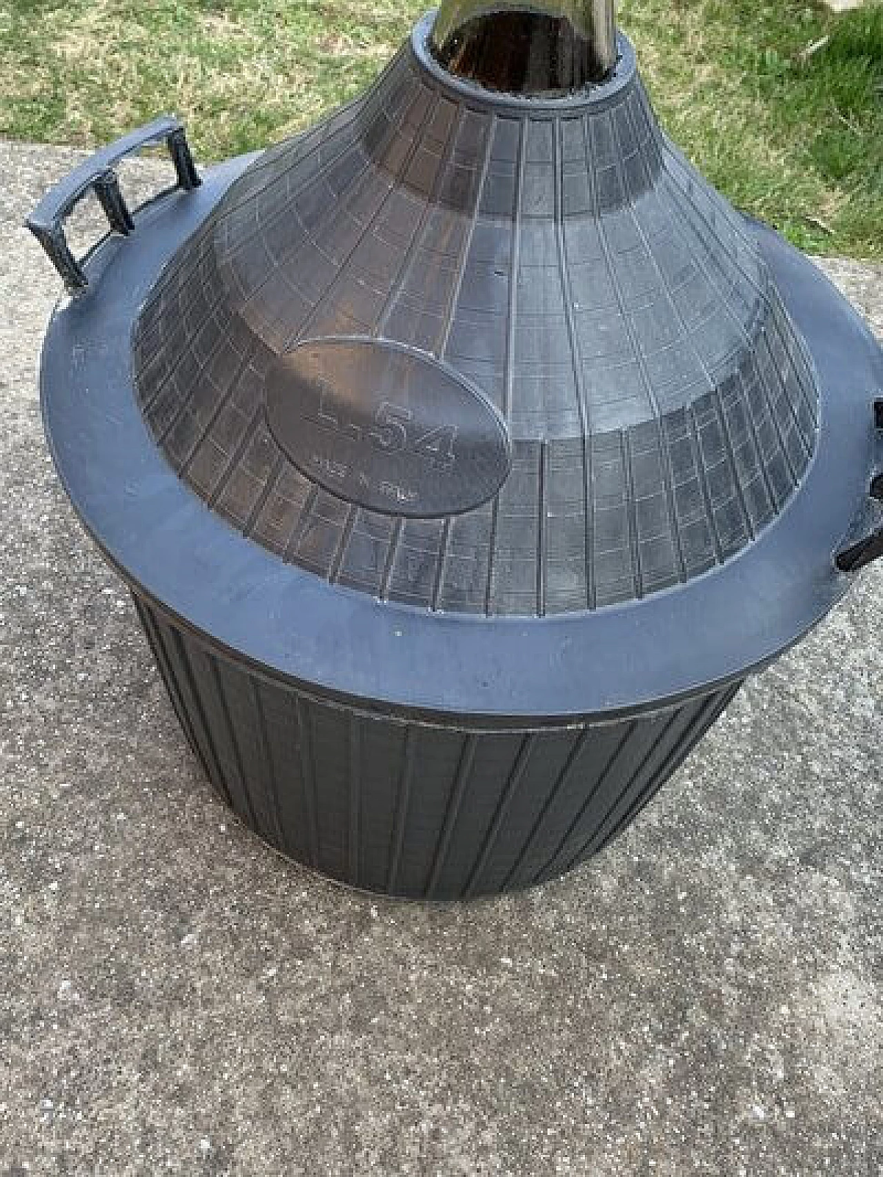 Damigiana in vetro con cesto di plastica, anni '50 4