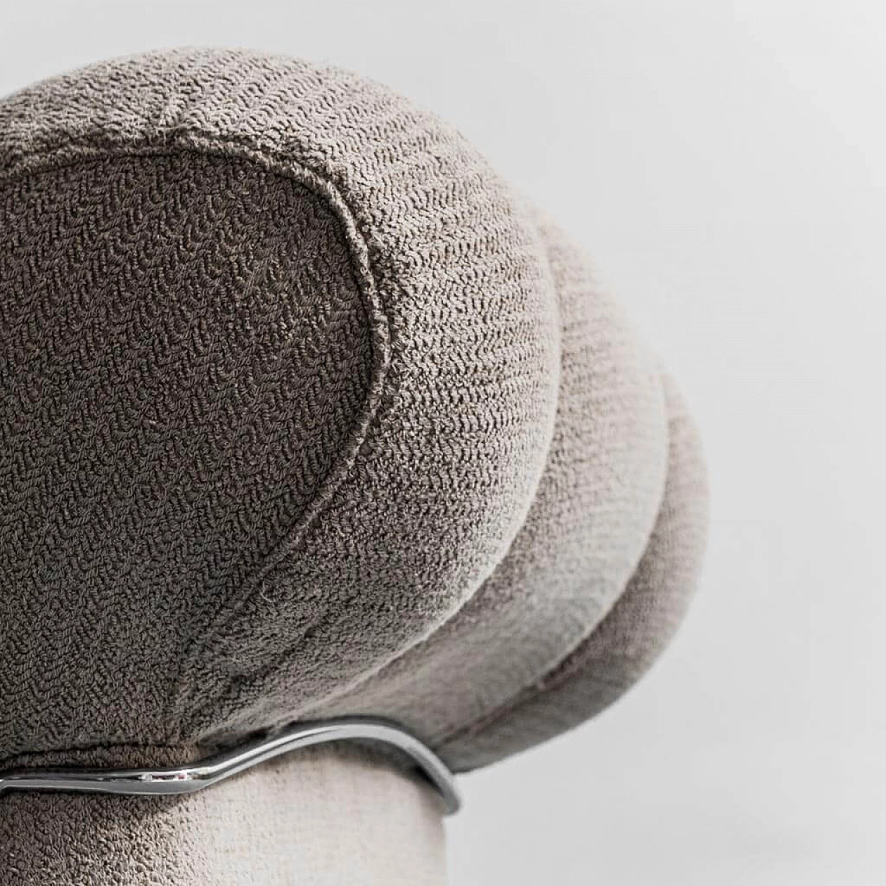 Poltrona in metallo e tessuto di Adriano Piazzesi, anni '70 2