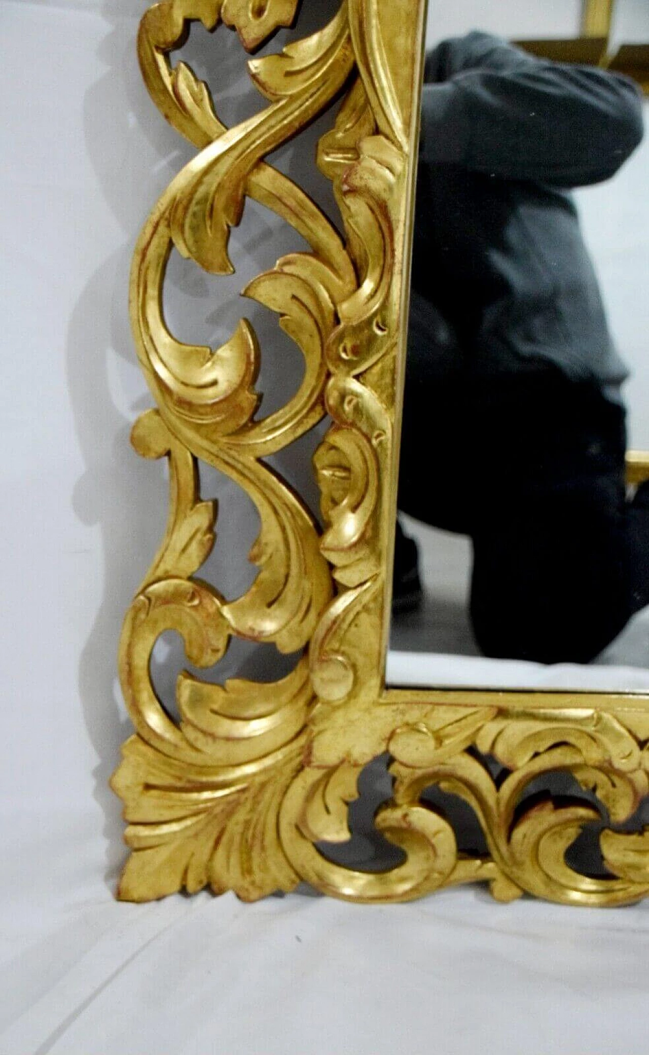 Florentine style gilded wood and plaster mirror 10