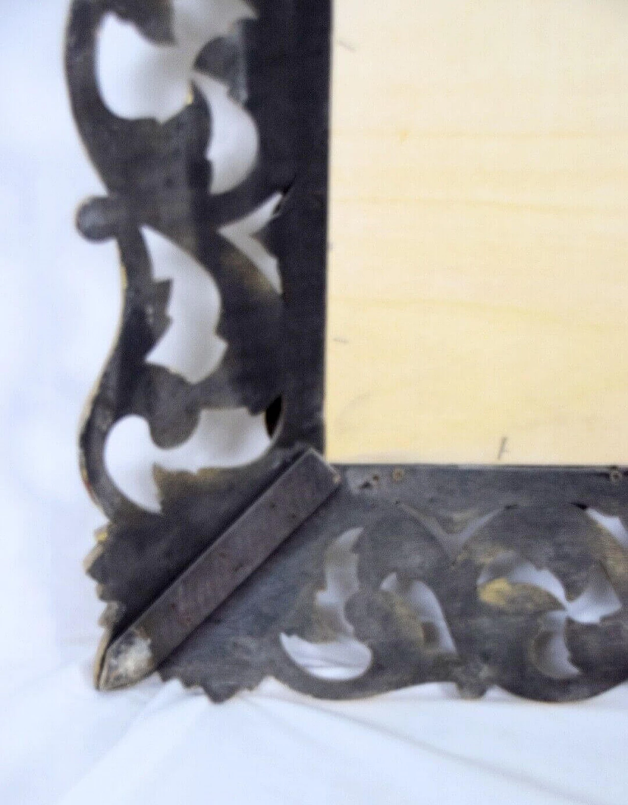 Florentine style gilded wood and plaster mirror 18