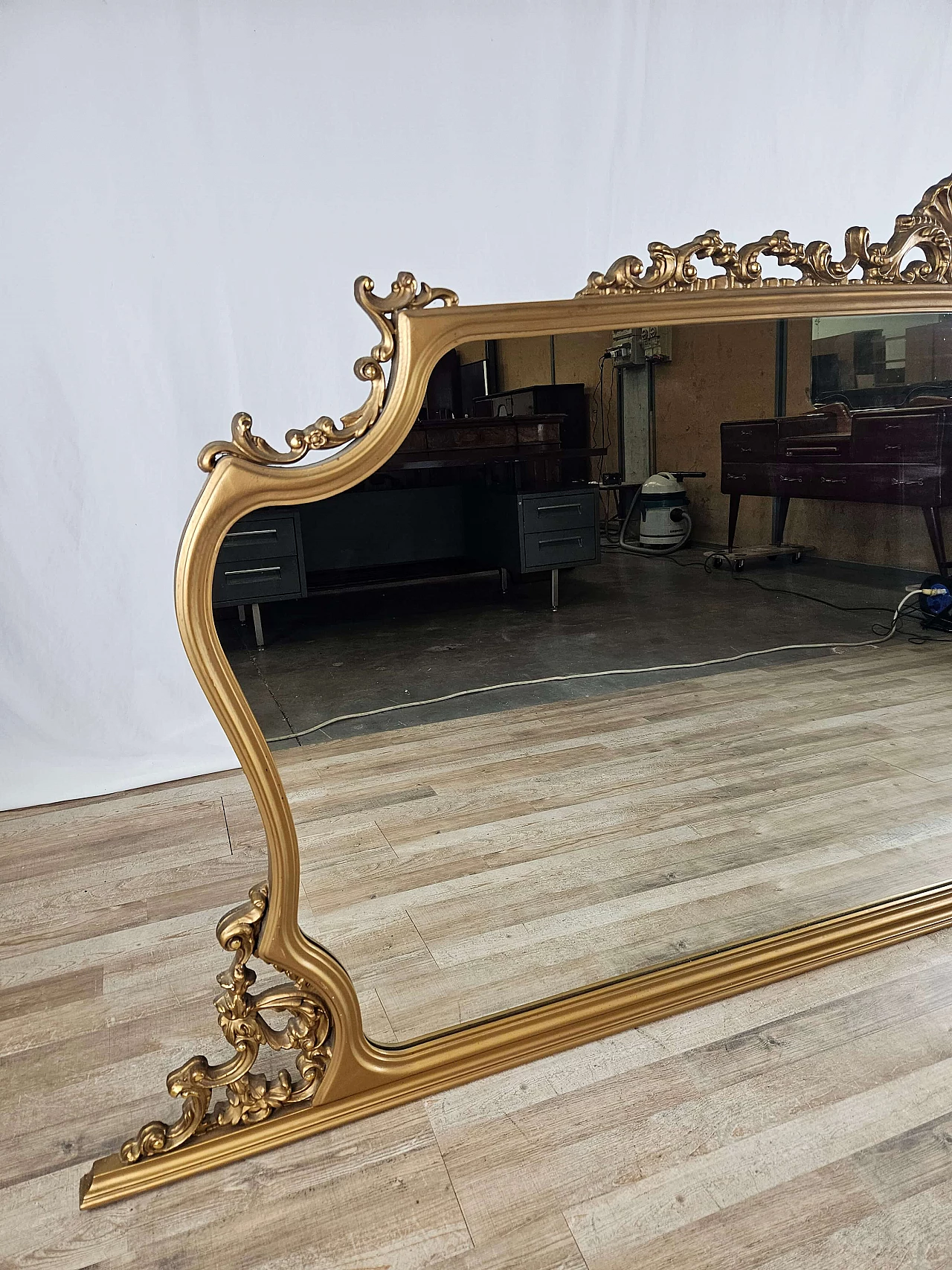 Gilded wooden mirror, 1960s 2