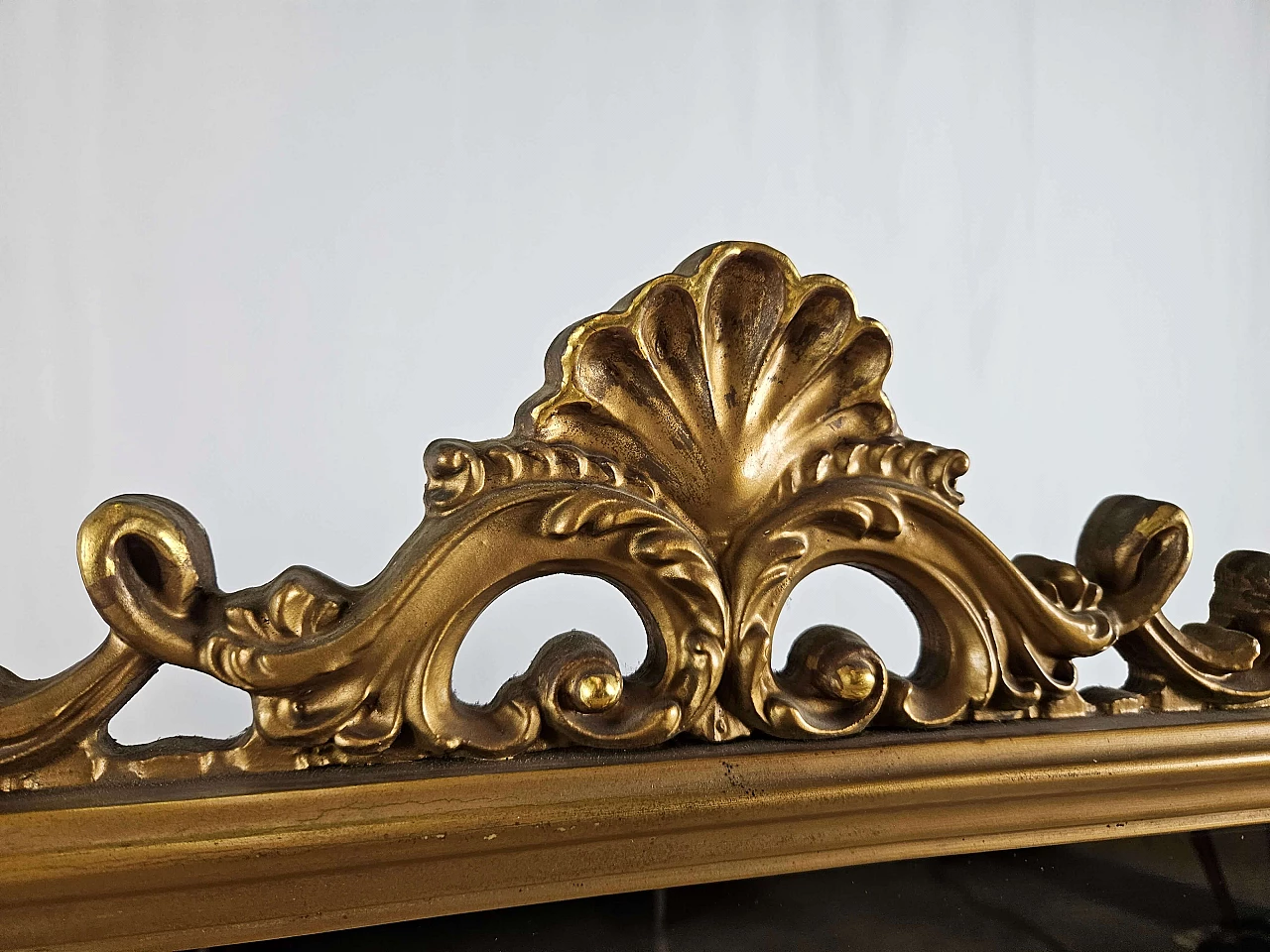 Specchiera in legno dorato, anni '60 7