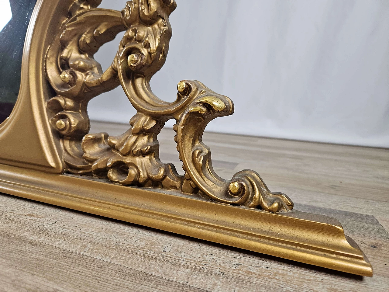 Specchiera in legno dorato, anni '60 12