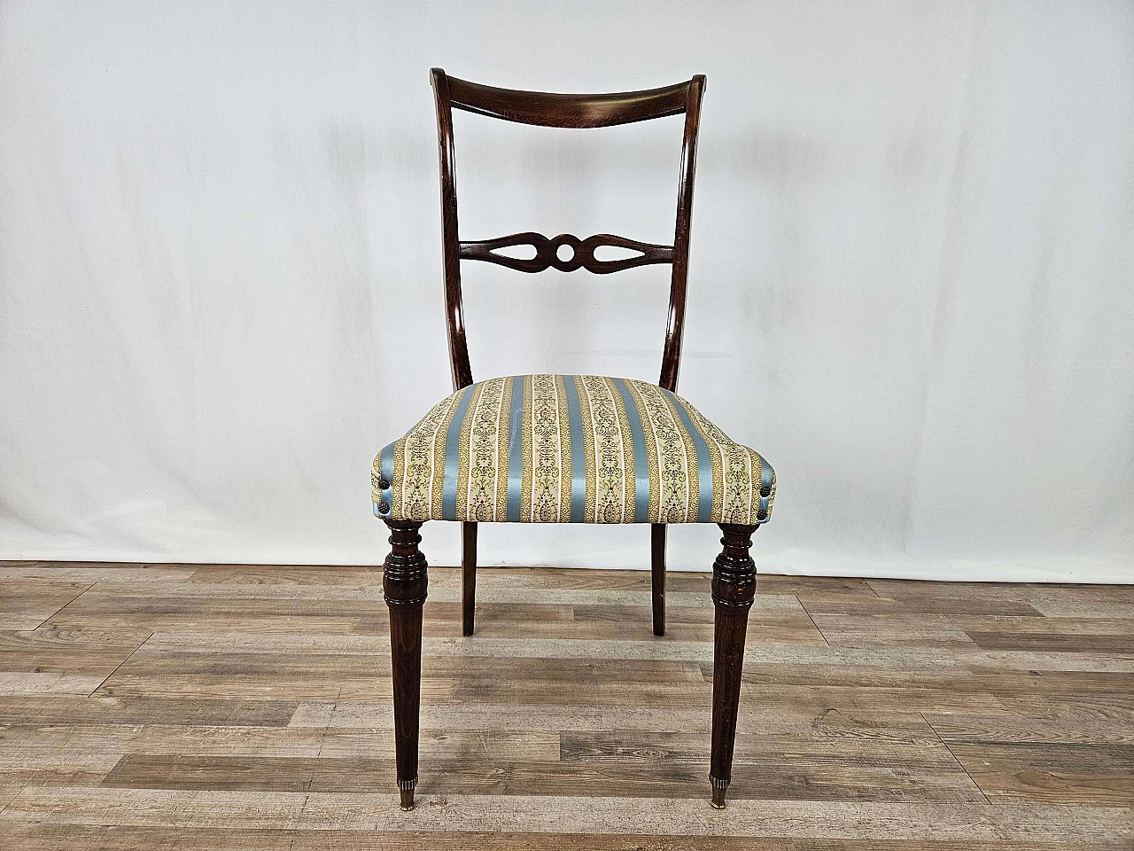 Walnut chair with upholstered seat in English-style, 1960s 1