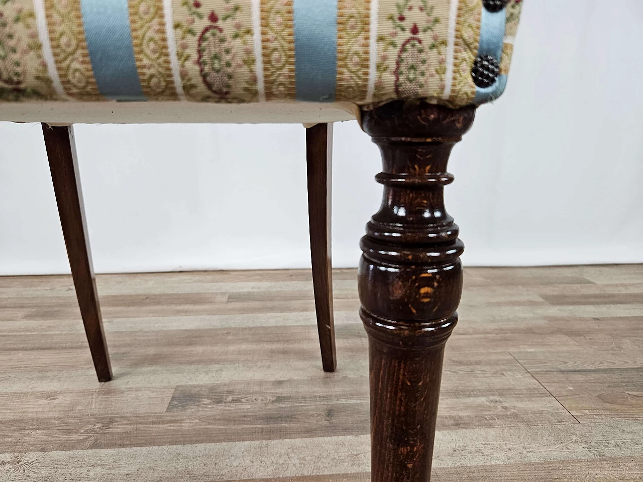 Walnut chair with upholstered seat in English-style, 1960s 11