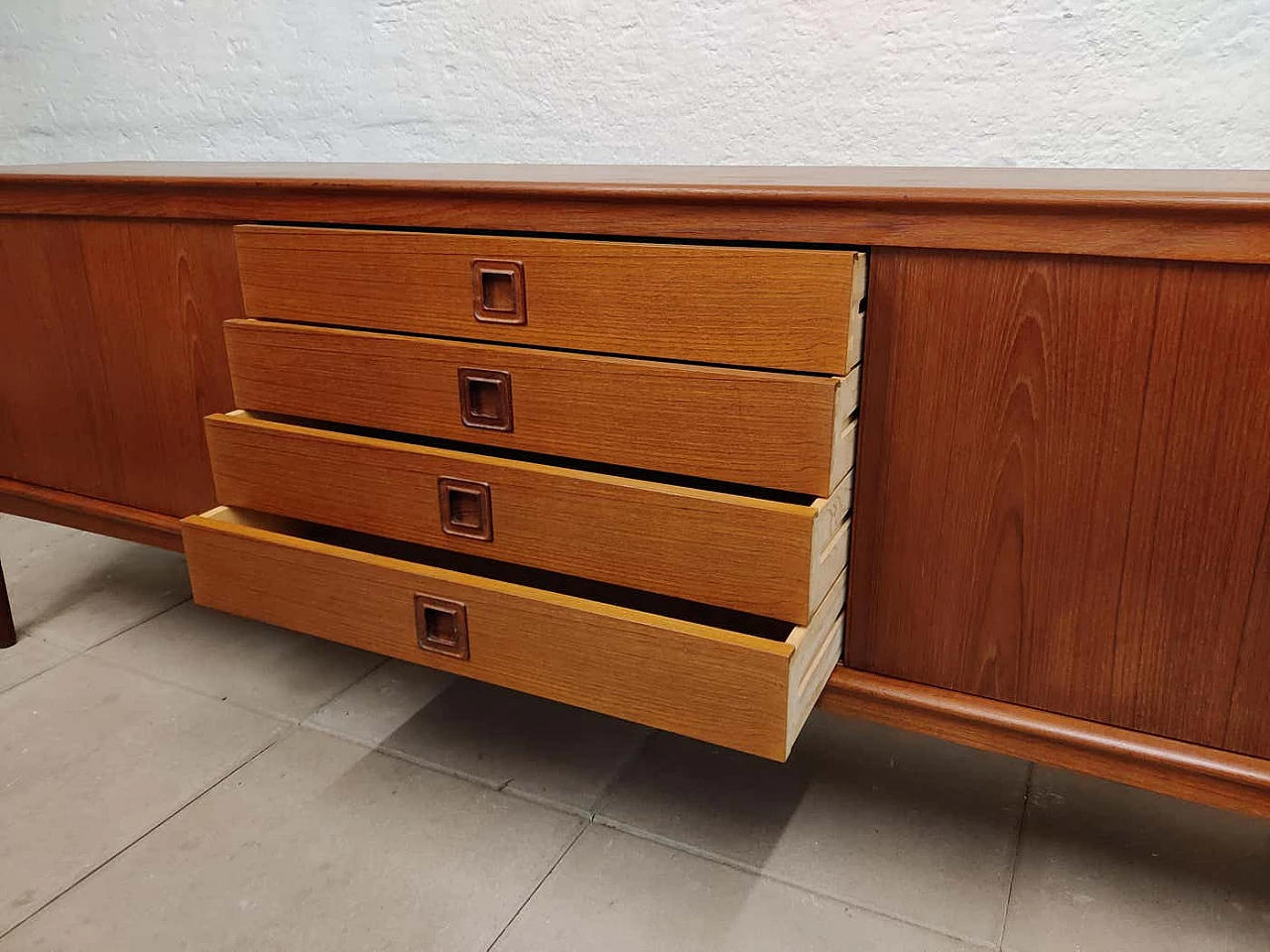 Credenza danese in teak di Bramin, anni '60 10