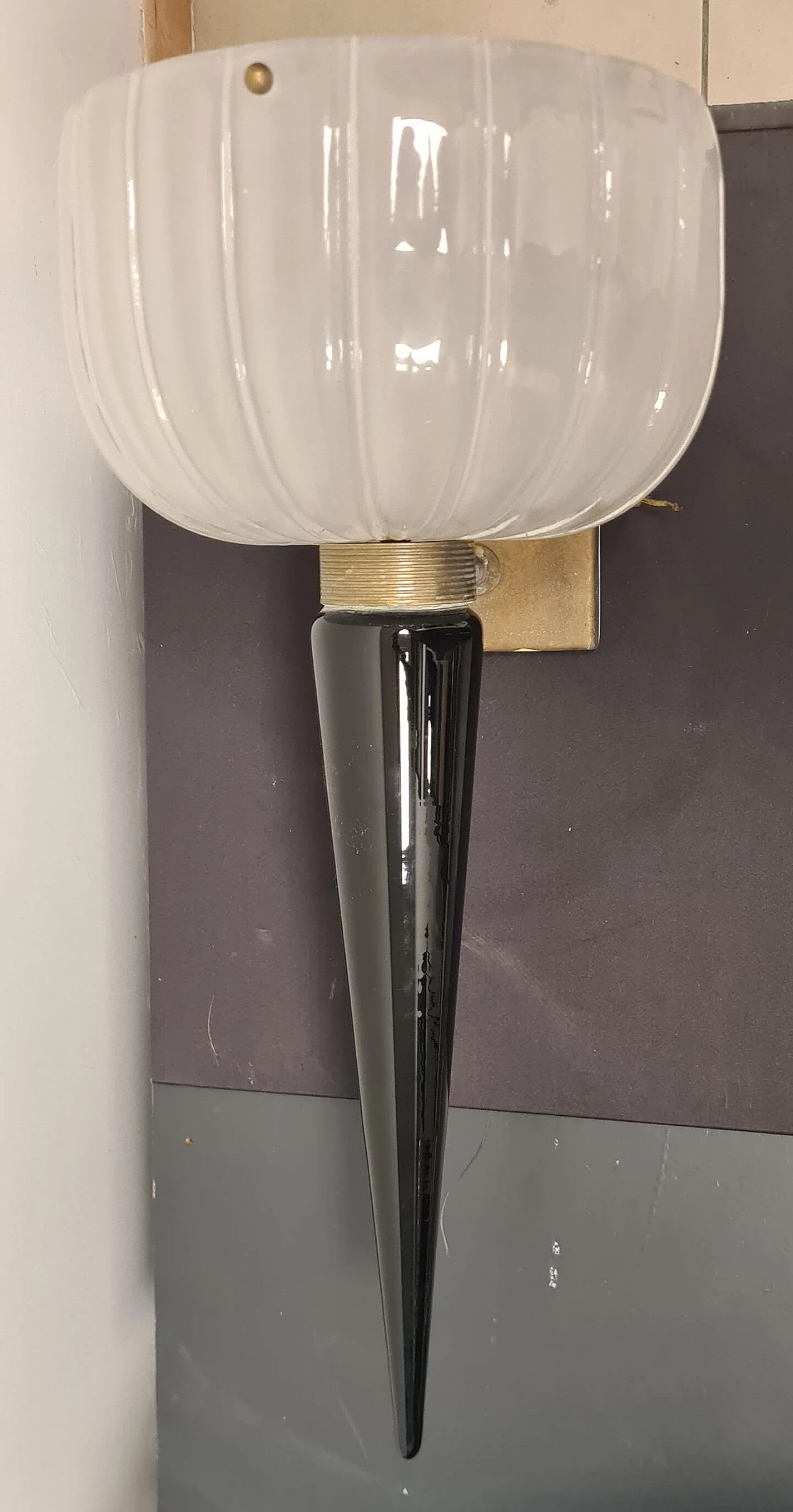 Art Deco torch-shaped wall sconce attributed to Barovier and Toso, 1930s 3