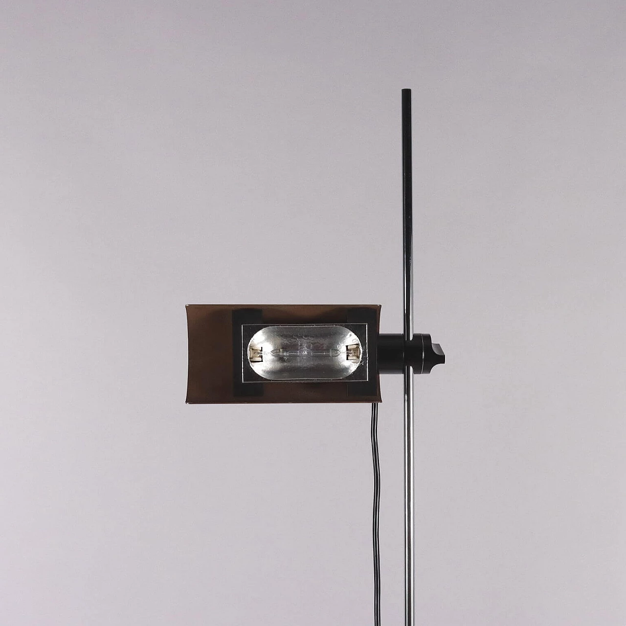 Floor lamp with metal frame and base, 1970s 5