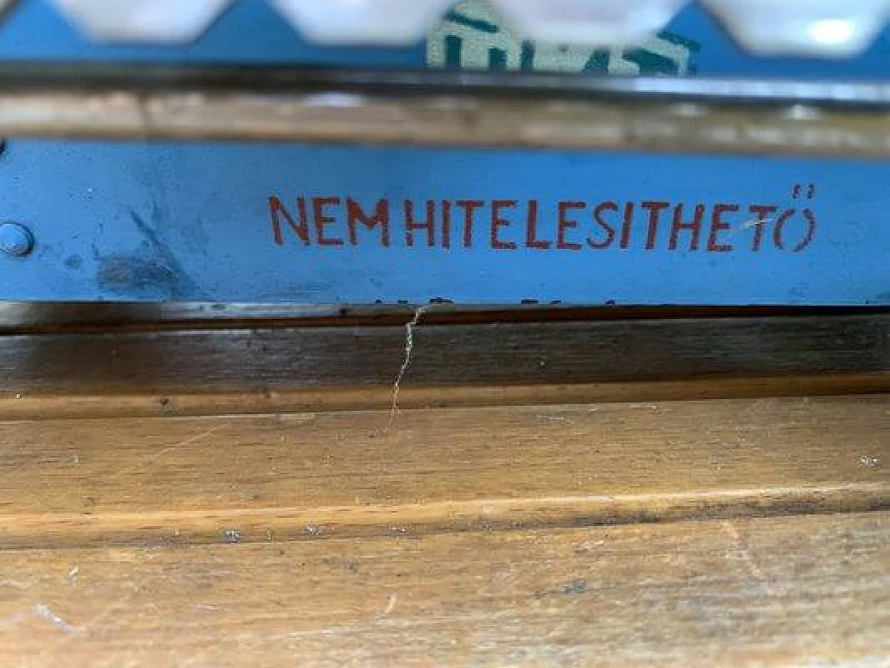 Bilancia da cucina ungherese in metallo azzurro, anni '50 5