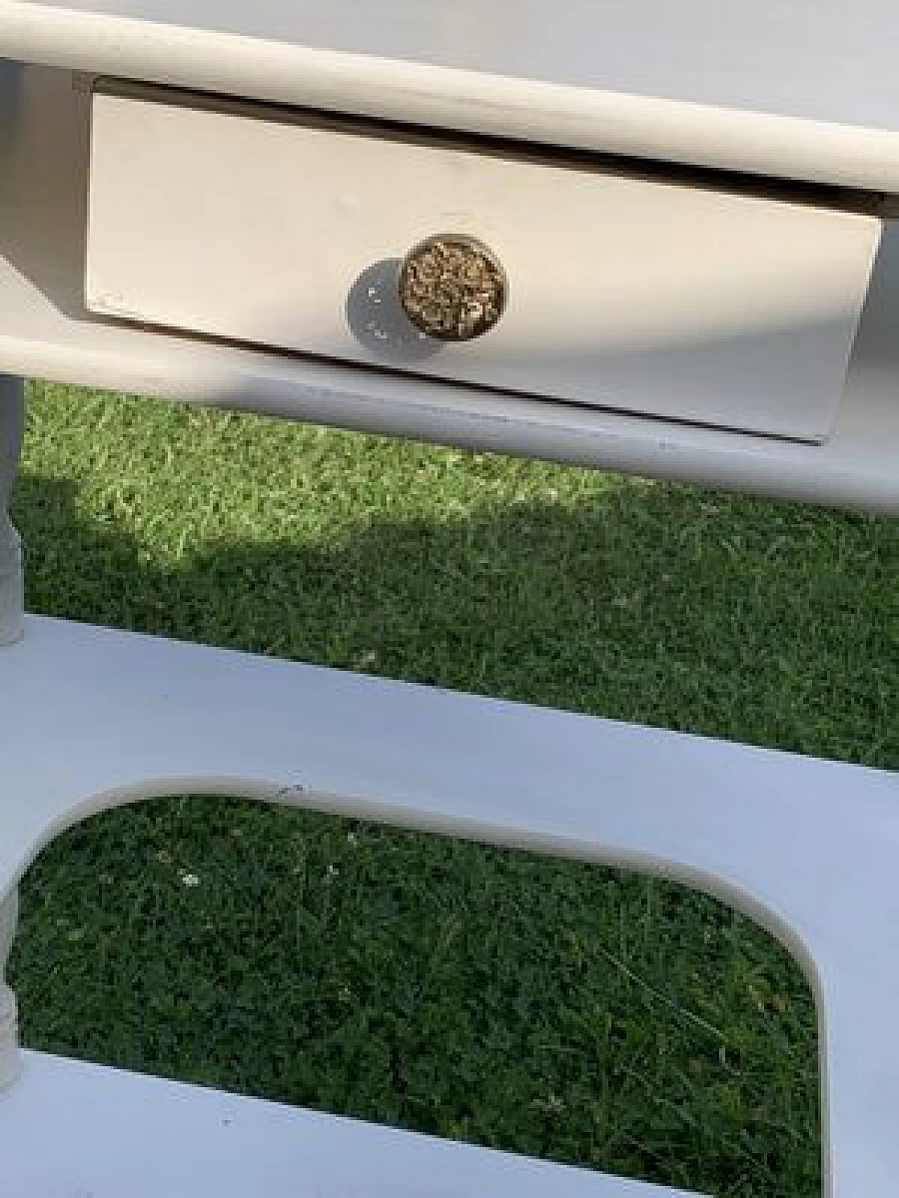 Tavolino ungherese in legno bianco con cassetto, anni '60 4