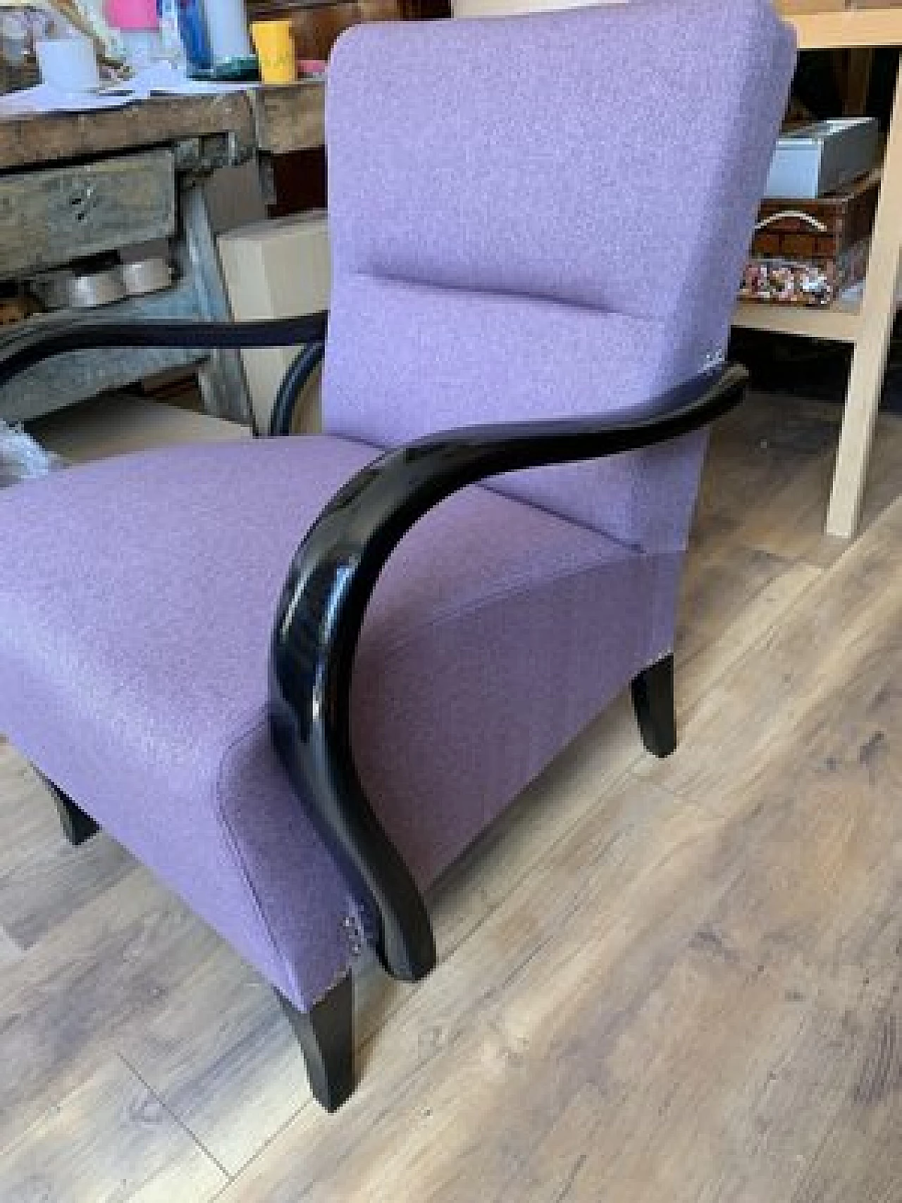 Poltrona Art Déco ungherese in legno e tessuto viola, anni '20 4