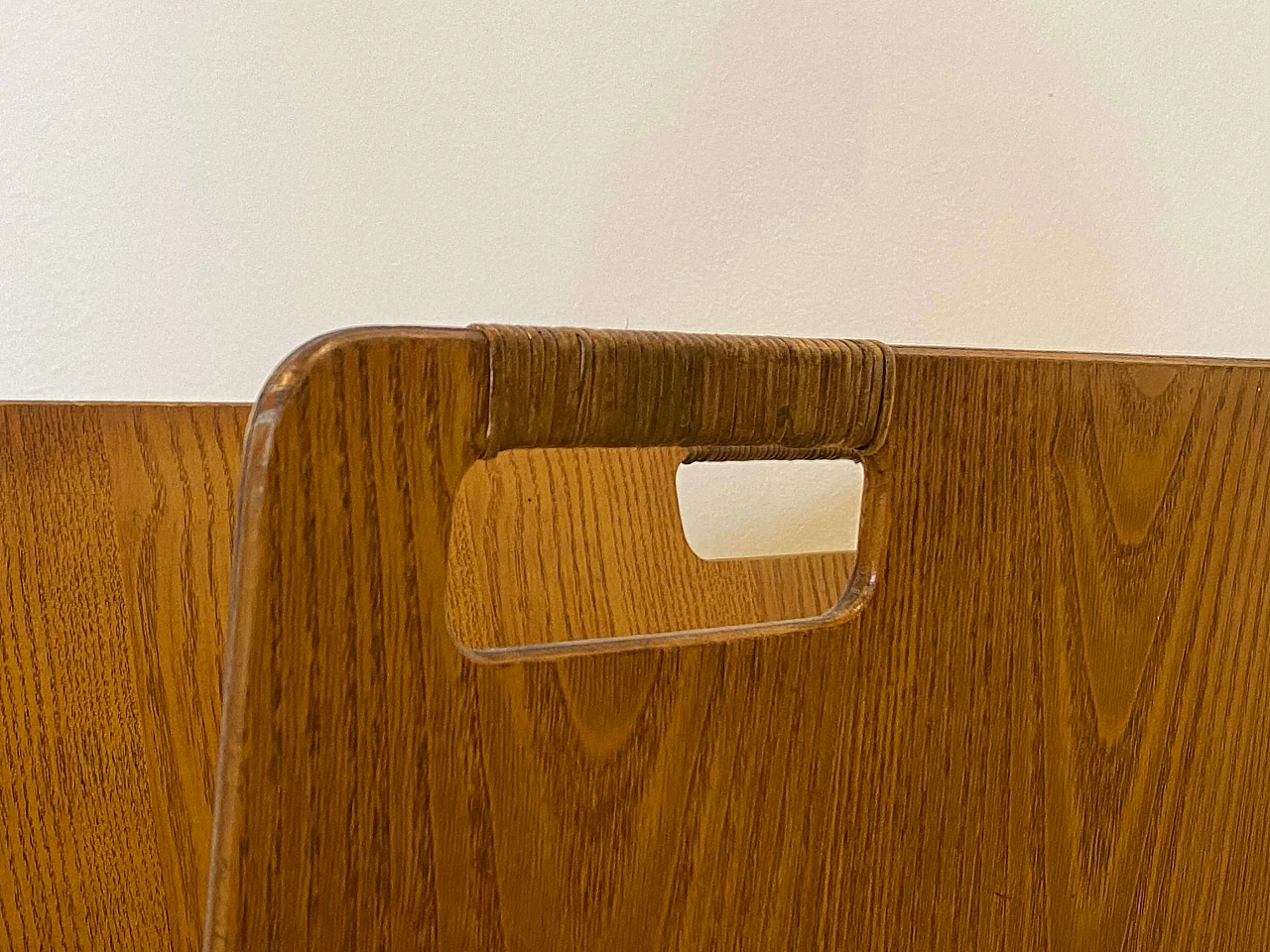 Teak and black lacquered metal magazine rack attributed to Campo & Graffi, 1960s 1