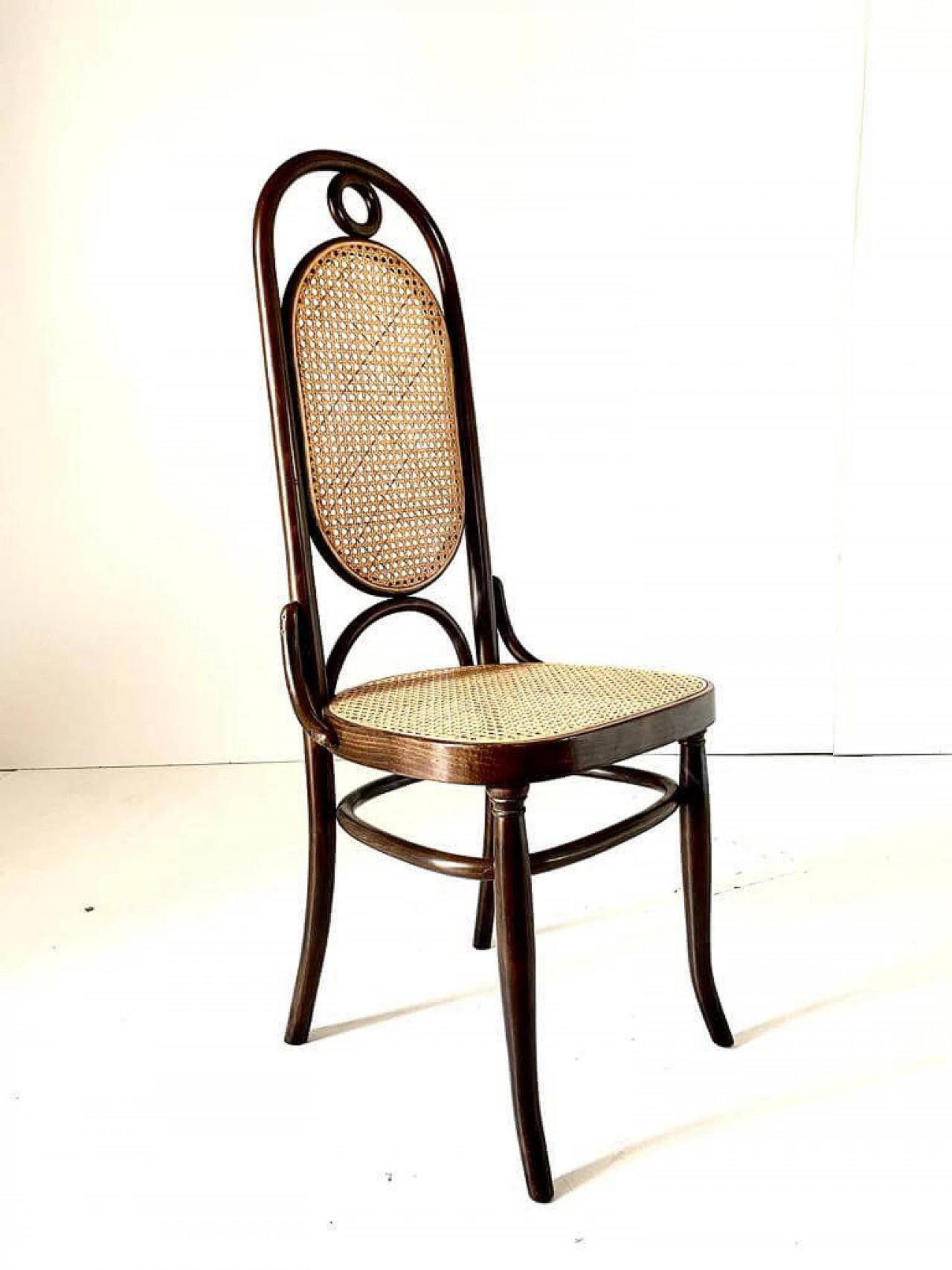 4 Sedie 207 Long John in noce curvato di Thonet, anni '70 2