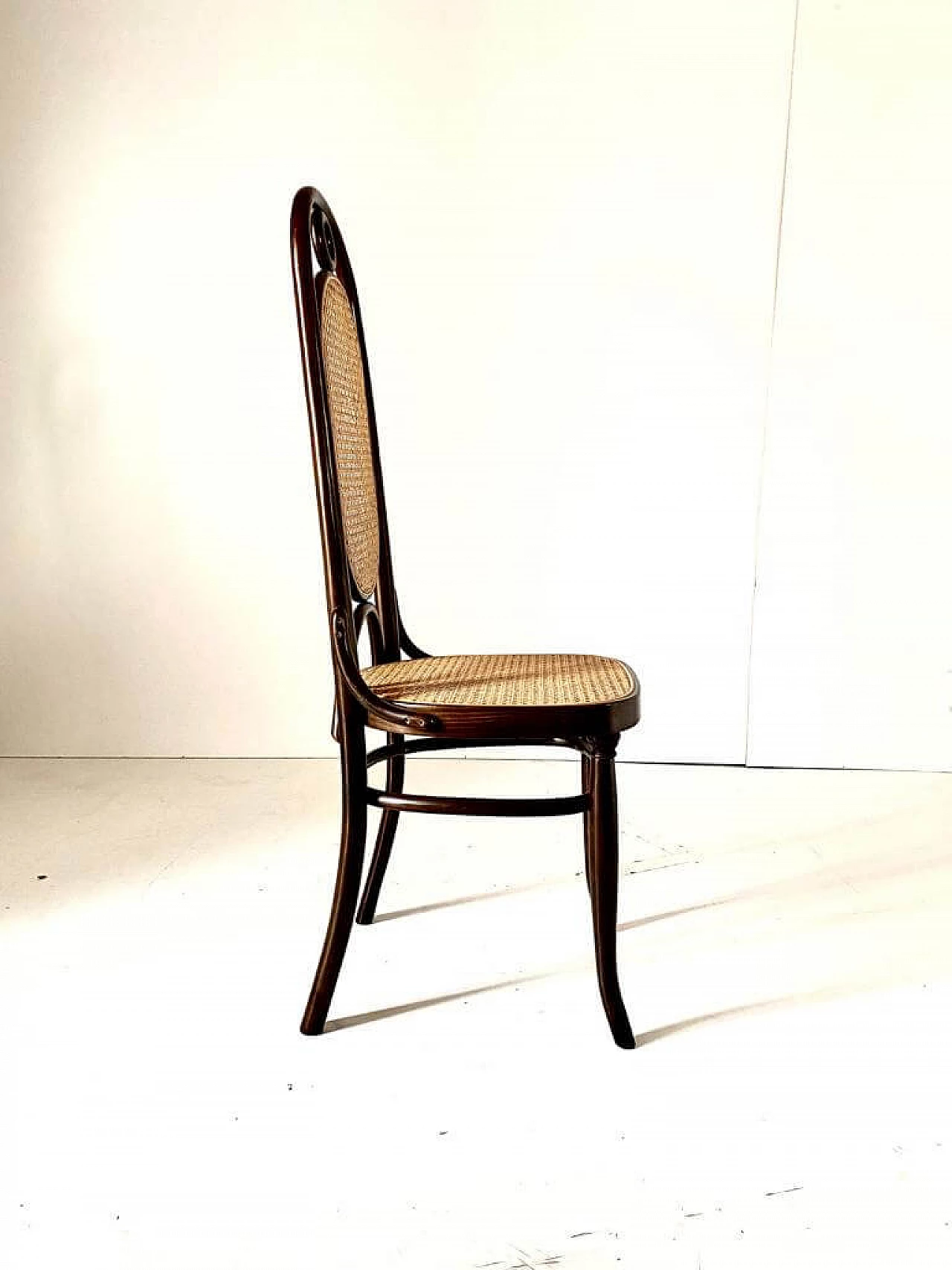 4 Sedie 207 Long John in noce curvato di Thonet, anni '70 10