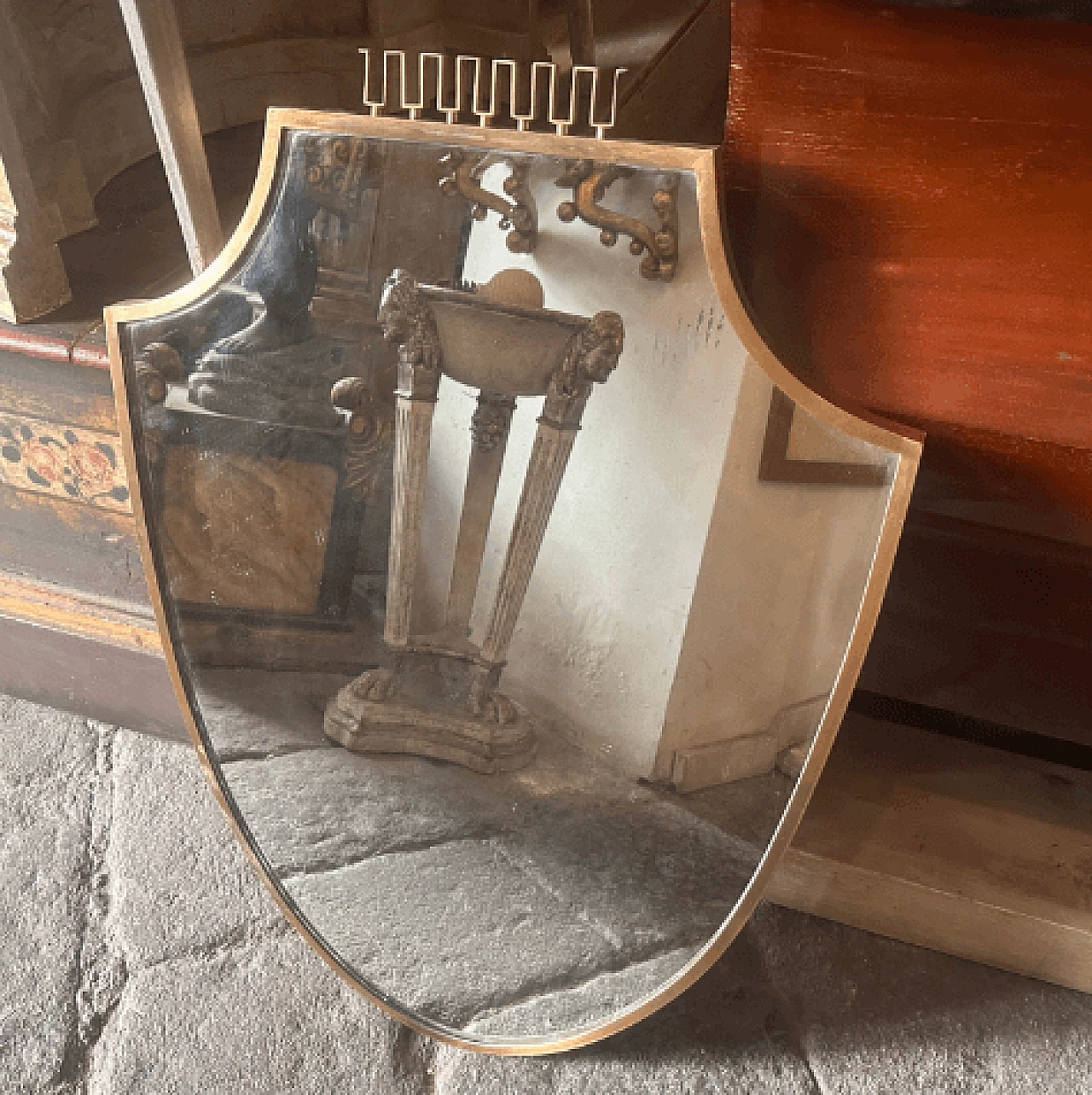 Brass shield mirror with Greek meander in the style of Gio Ponti, 1950s 2