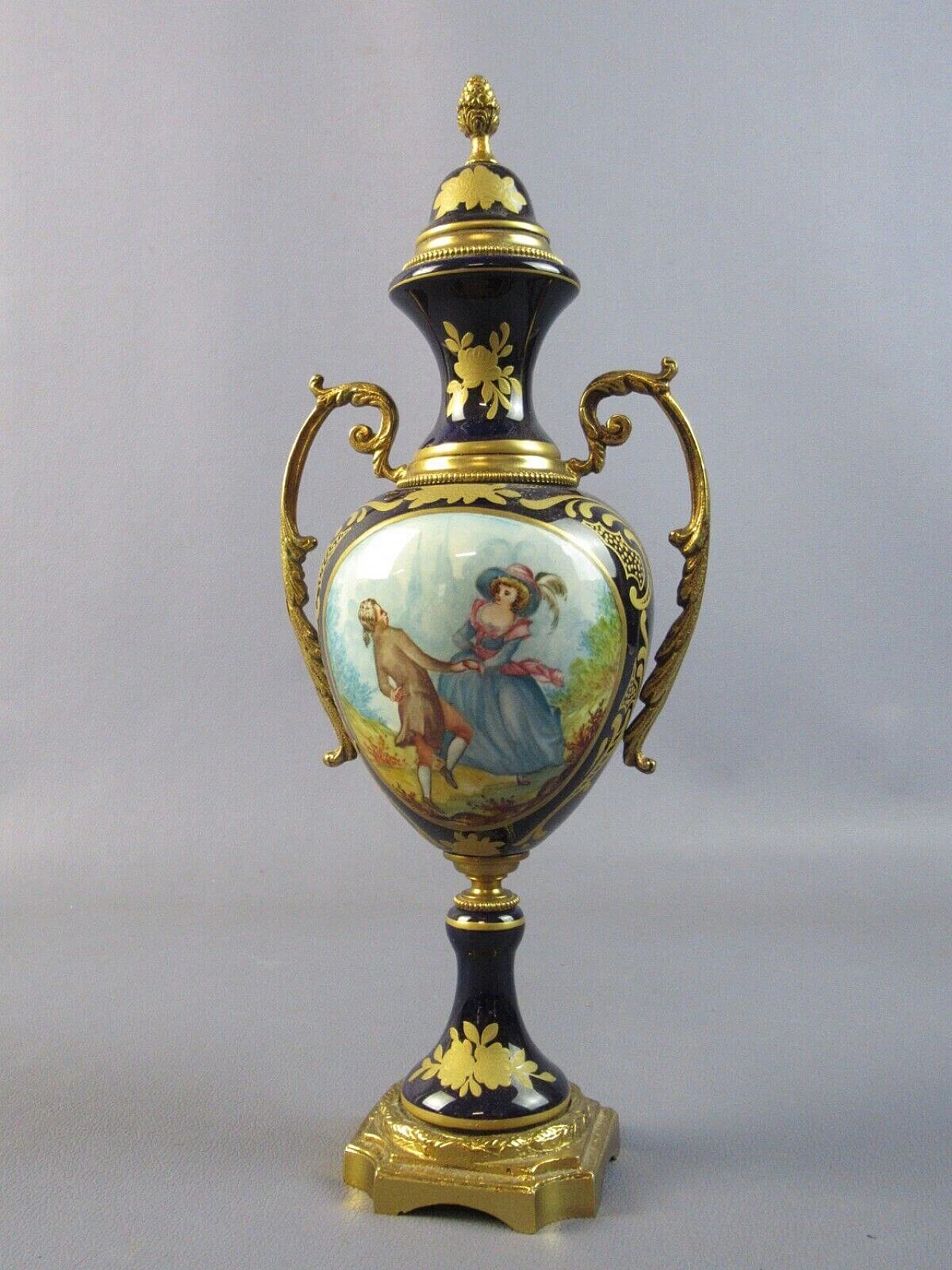 Vaso ad anfora francese in bronzo e porcellana 4