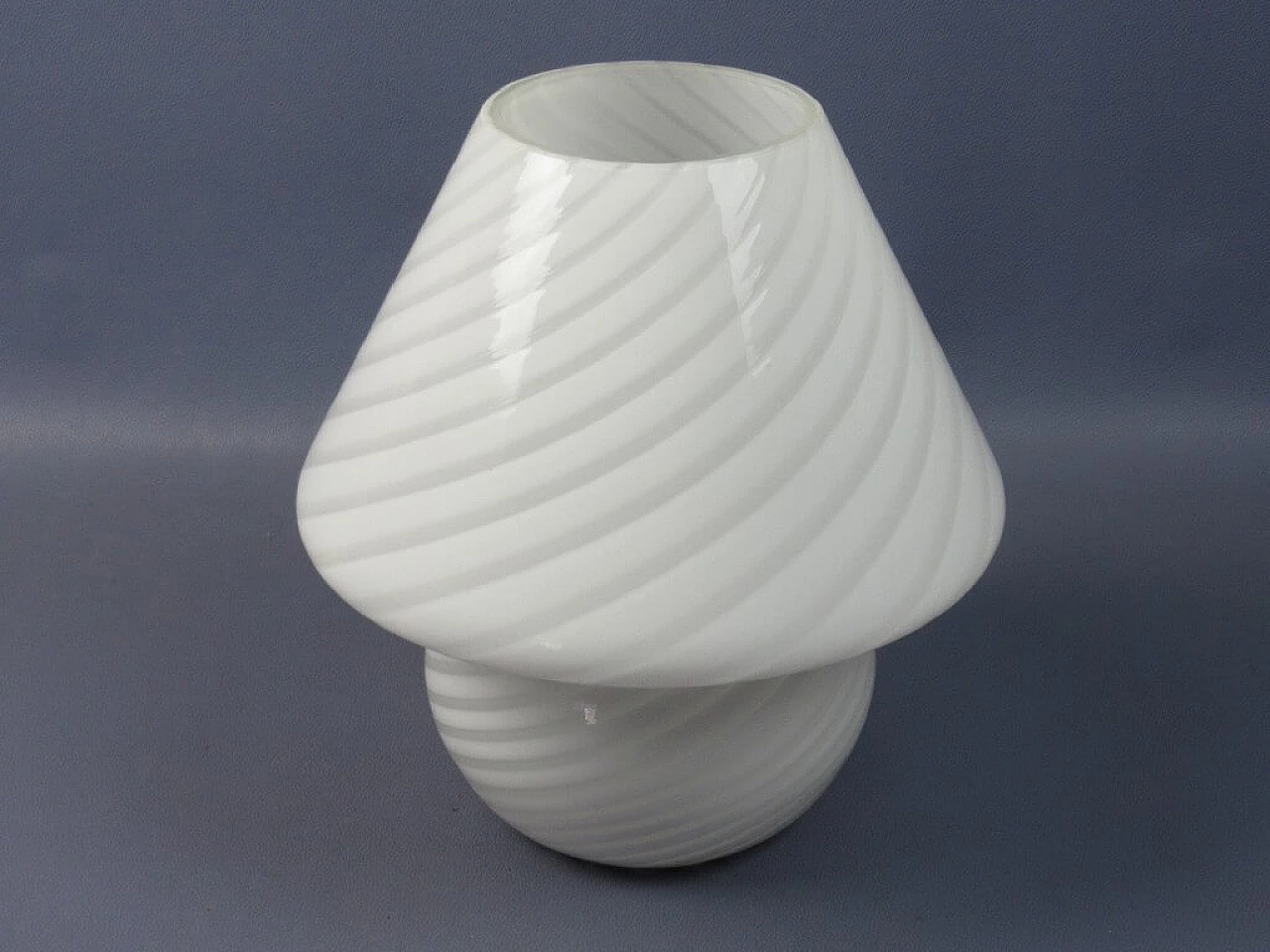 Murano glass mushroom table lamp by Venini, 1970s 1