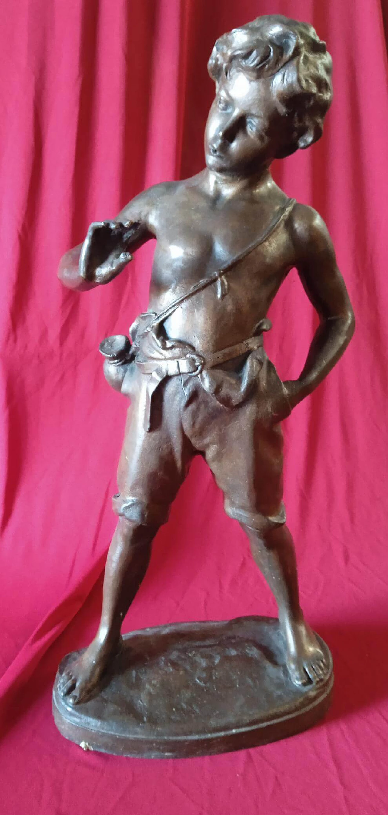 Scultura in bronzo raffigurante fanciullo, anni '60 14