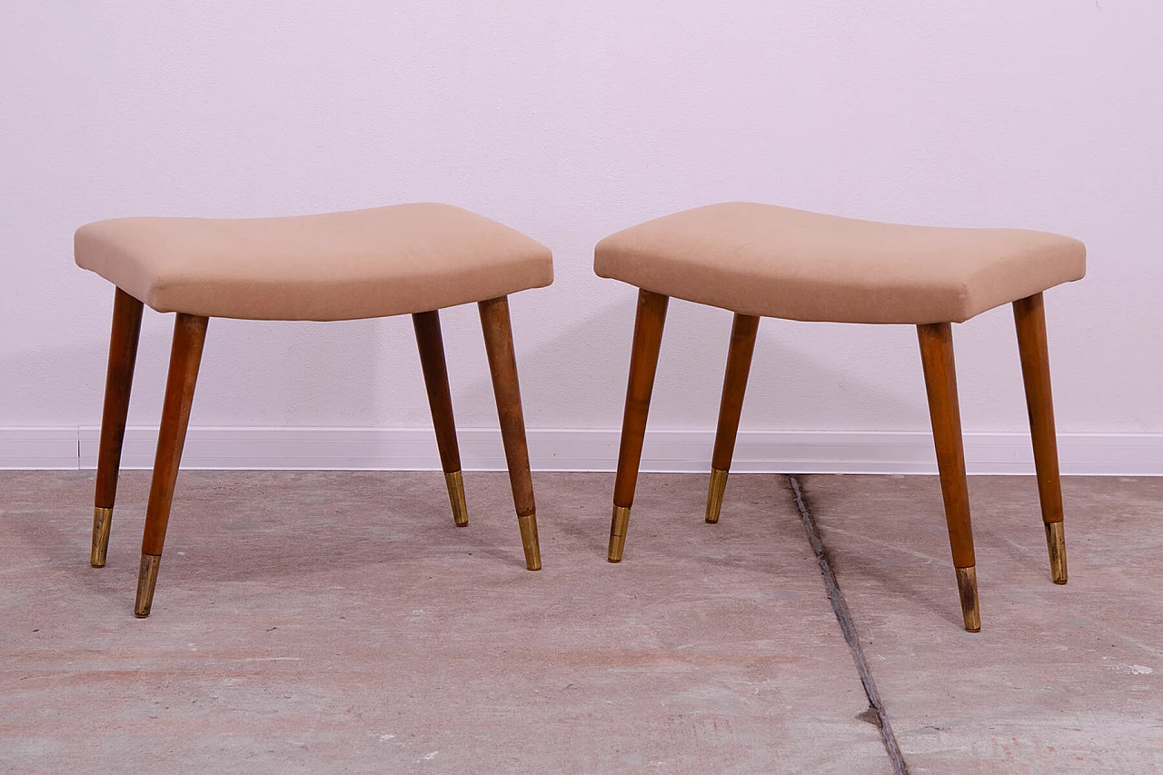 Pair of Scandinavian-style beech and fabric stools by Vyčítal and Sedláček, 1960s 5