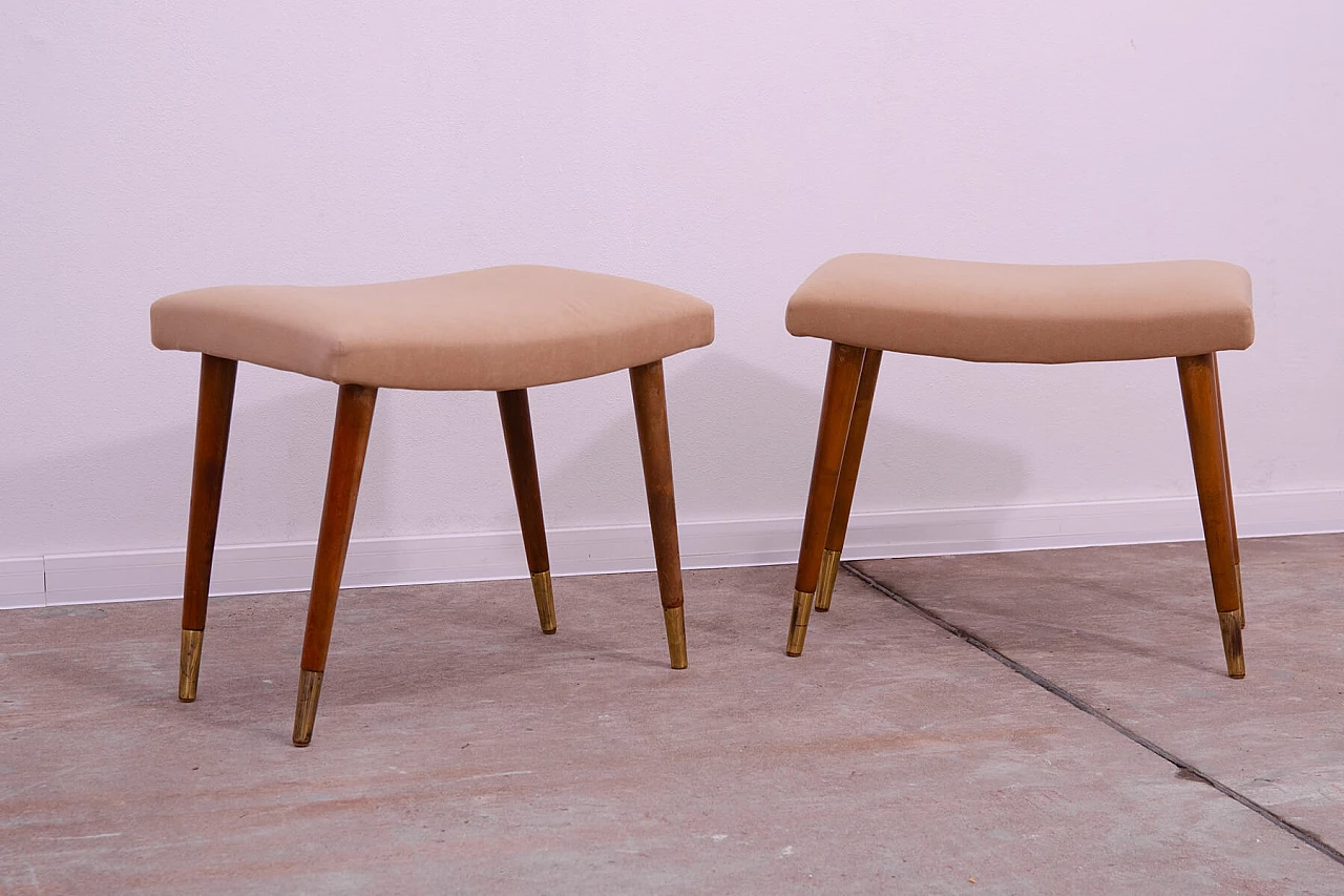 Pair of Scandinavian-style beech and fabric stools by Vyčítal and Sedláček, 1960s 6