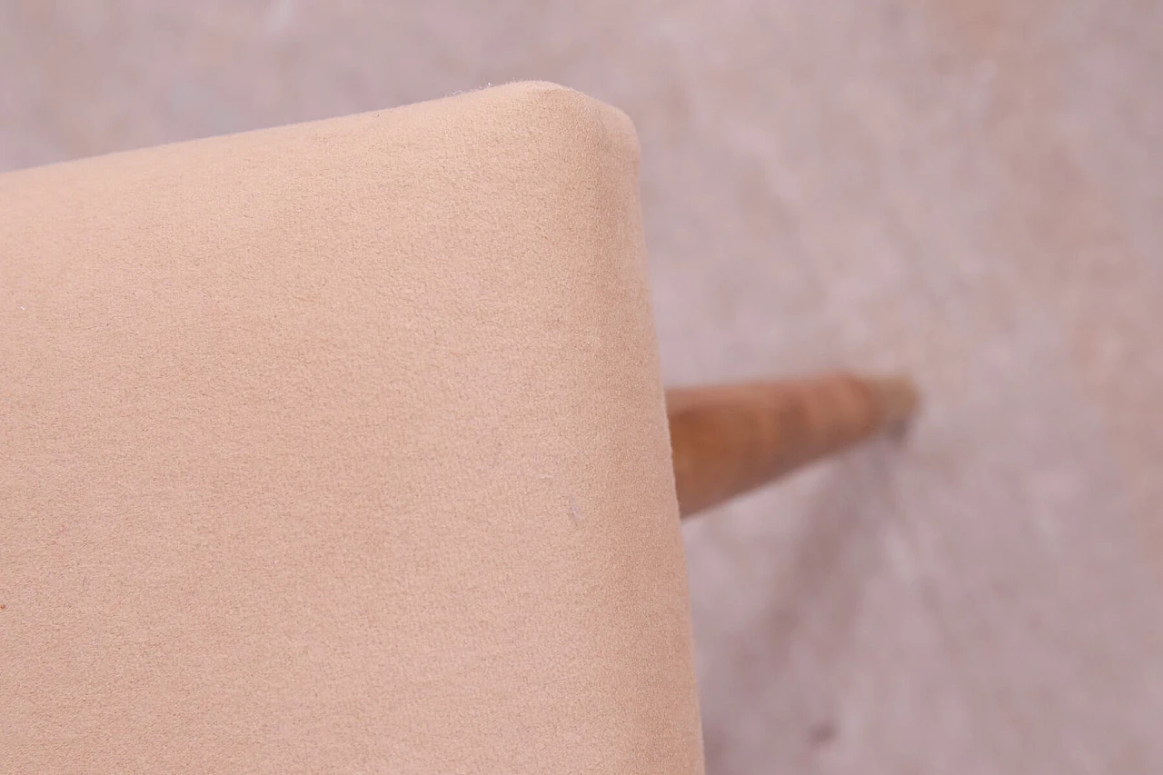 Coppia di sgabelli in stile scandinavo in faggio e tessuto di Vyčítal e Sedláček, anni '60 9