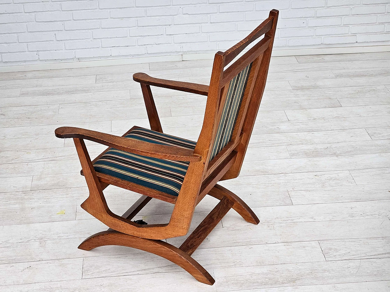 Danish rocking chair with high back in oak and wool, 1950s 11