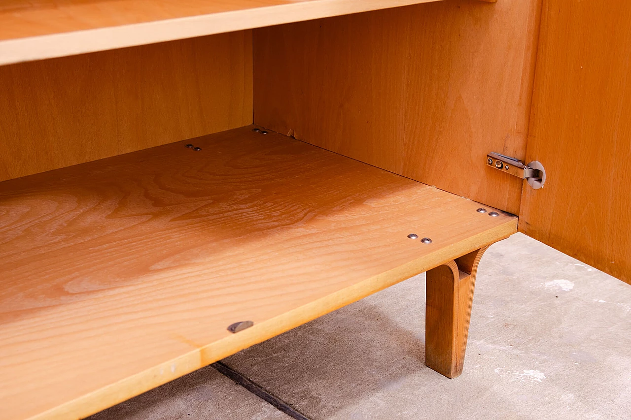 Guardaroba in frassino e compensato di Novy Domov, anni '70 10