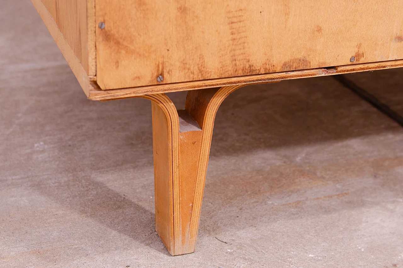 Guardaroba in frassino e compensato di Novy Domov, anni '70 16