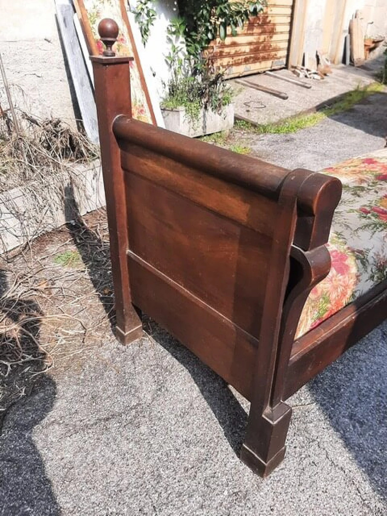 Empire solid walnut sofa, 19th century 3