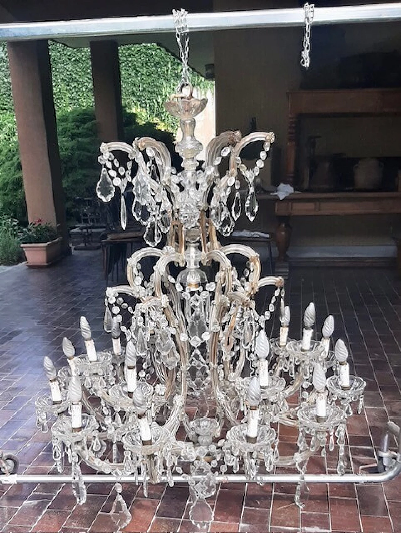 Nineteen-light glass chandelier, early 20th century 5